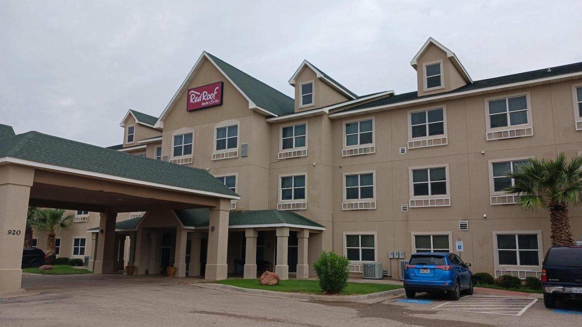 Red Roof Inn & Suites Midland — hotel in Midland