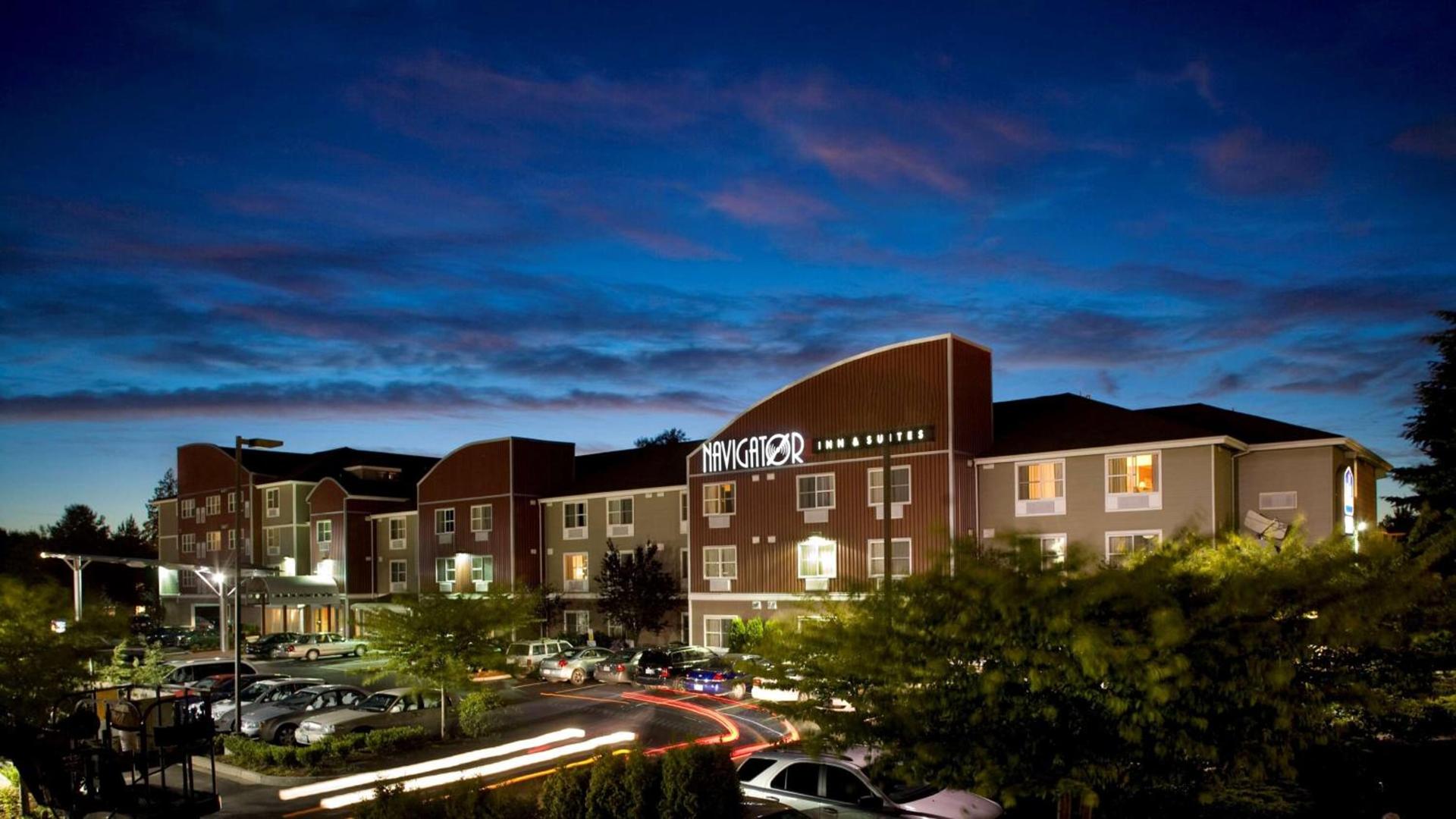 Executive Residency by Best Western Navigator Inn & Suites — hotel in Everett
