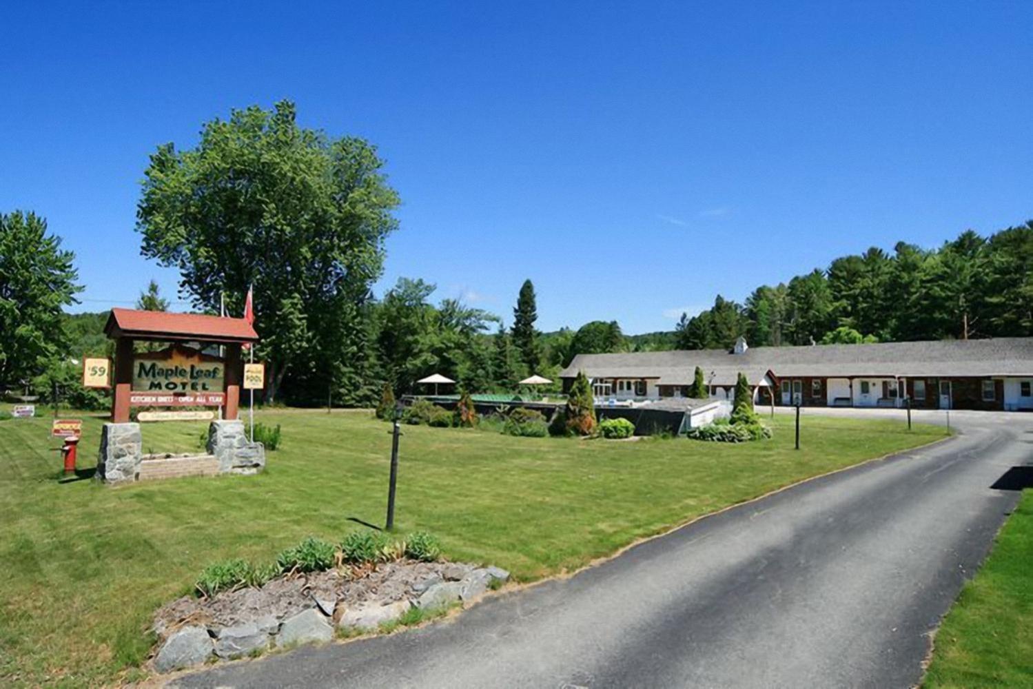 Maple Leaf Motel — hotel in Littleton
