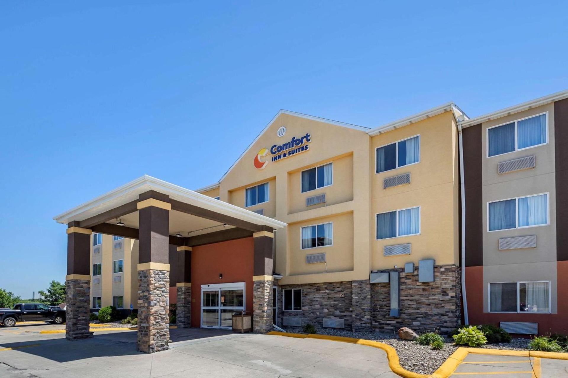 Comfort Inn & Suites Waterloo - Cedar Falls — hotel in Waterloo