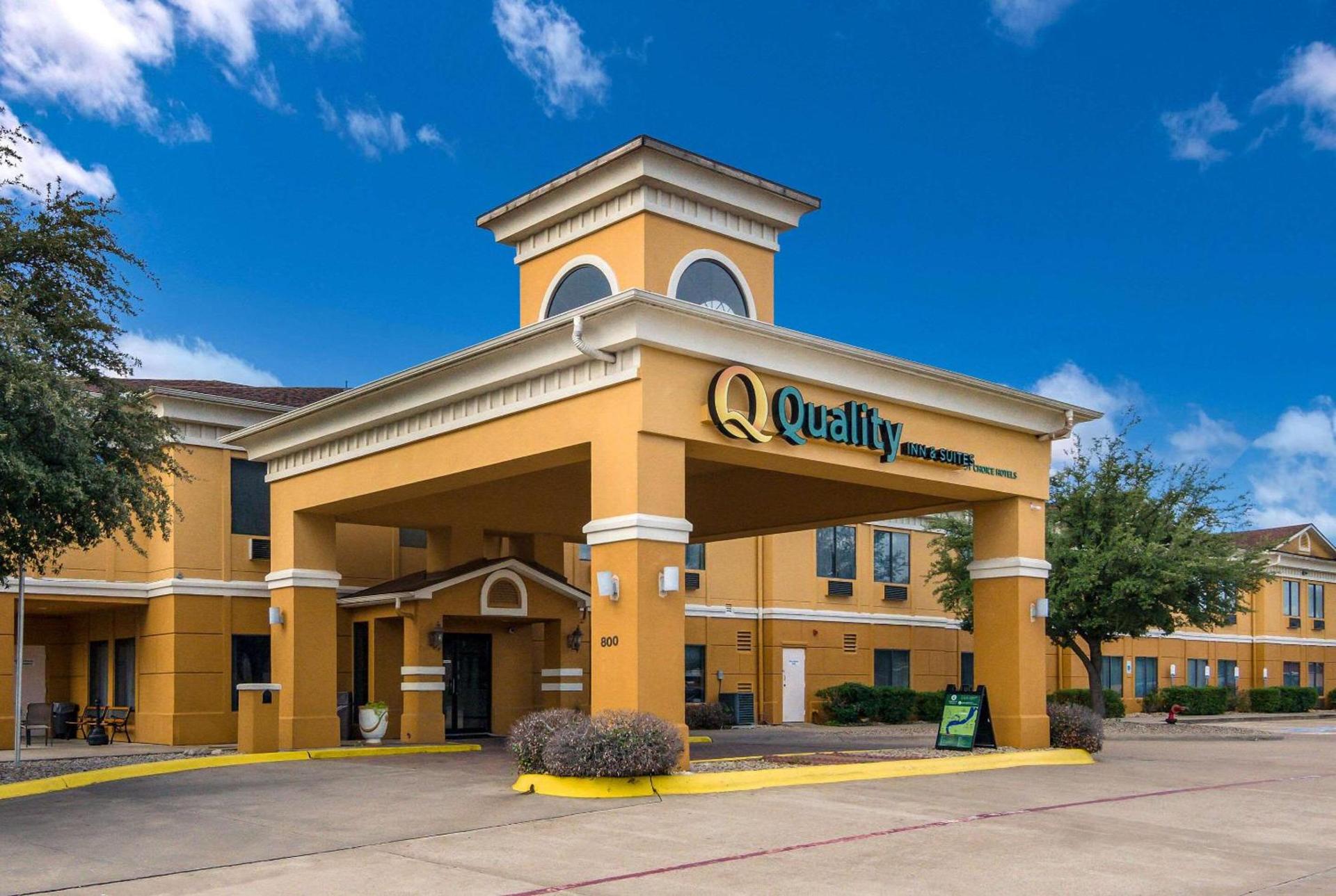 Quality Inn & Suites - Granbury — hotel in Granbury