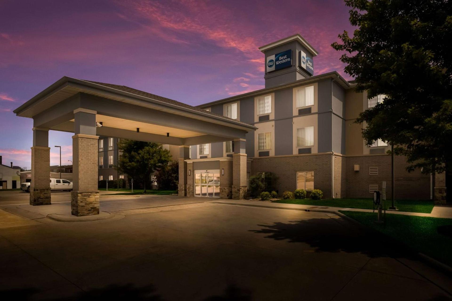 Best Western Coffeyville Central Business District Inn and Suites — hotel in Coffeyville