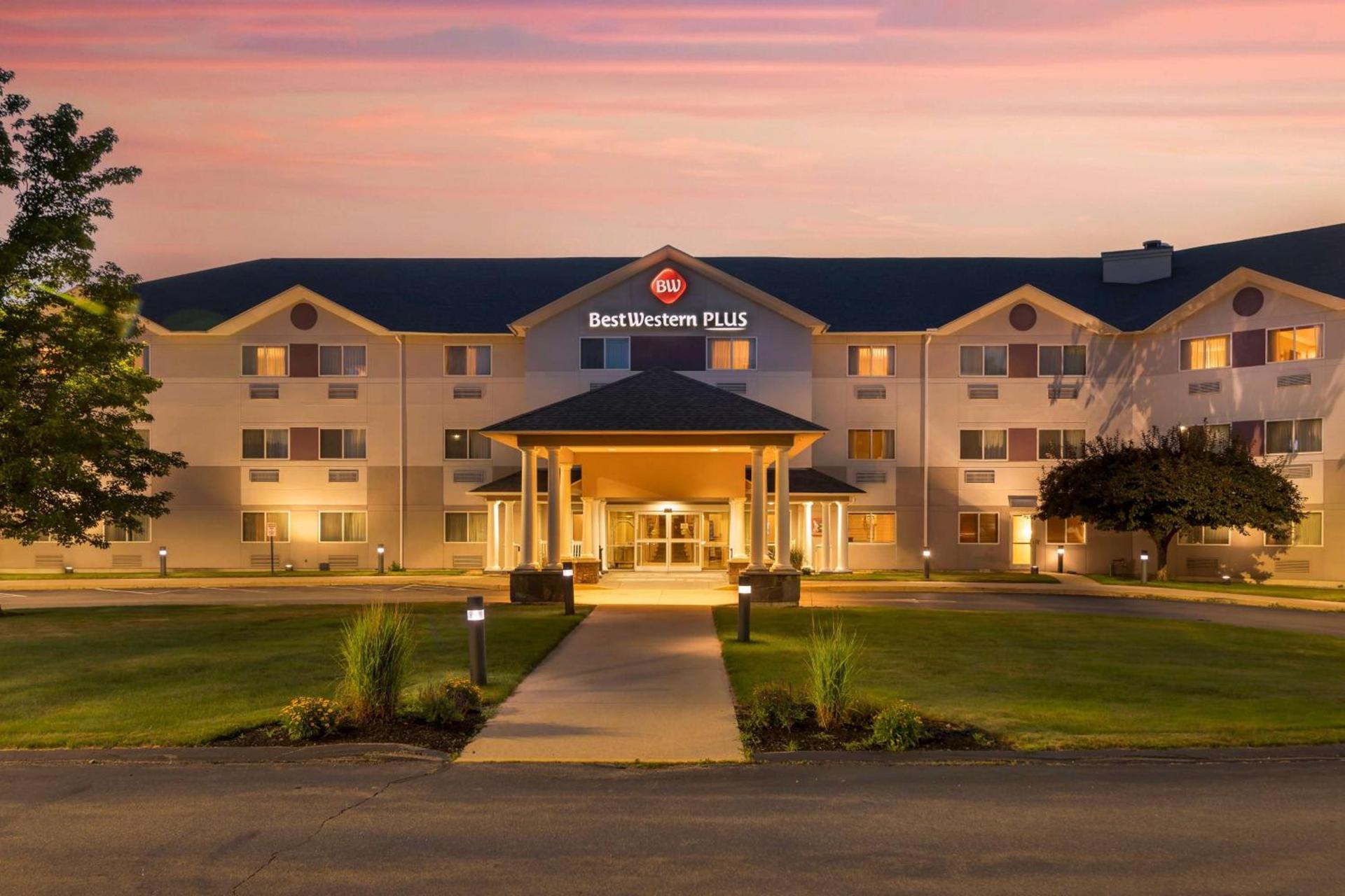 Best Western PLUS Executive Court Inn & Conference Center — hotel in Manchester