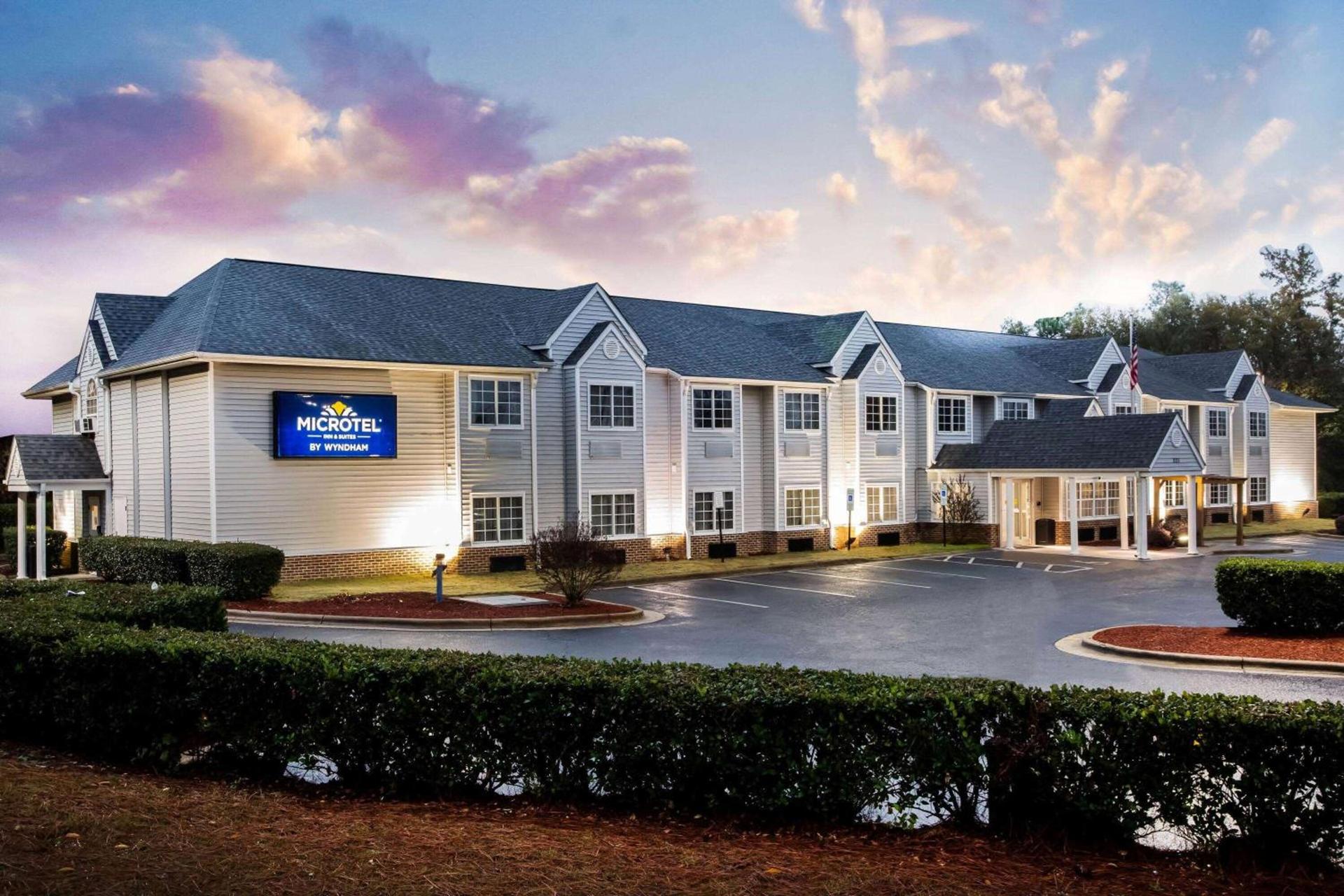 Microtel Inn & Suites by Wyndham Southern Pines Pinehurst — hotel in Southern Pines
