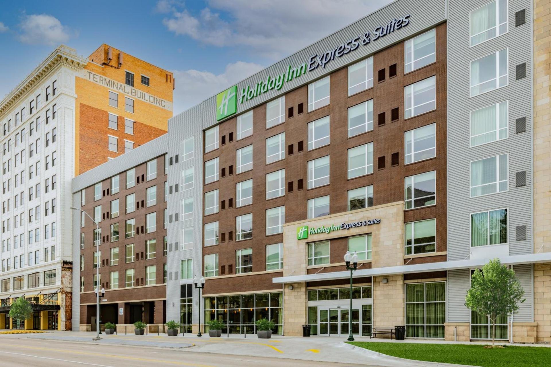 Holiday Inn Express & Suites - Lincoln Downtown by IHG — hotel in Lincoln