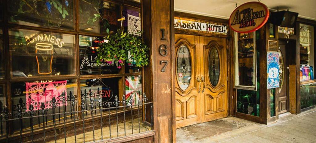 Alaskan Hotel and Bar — hotel in Juneau