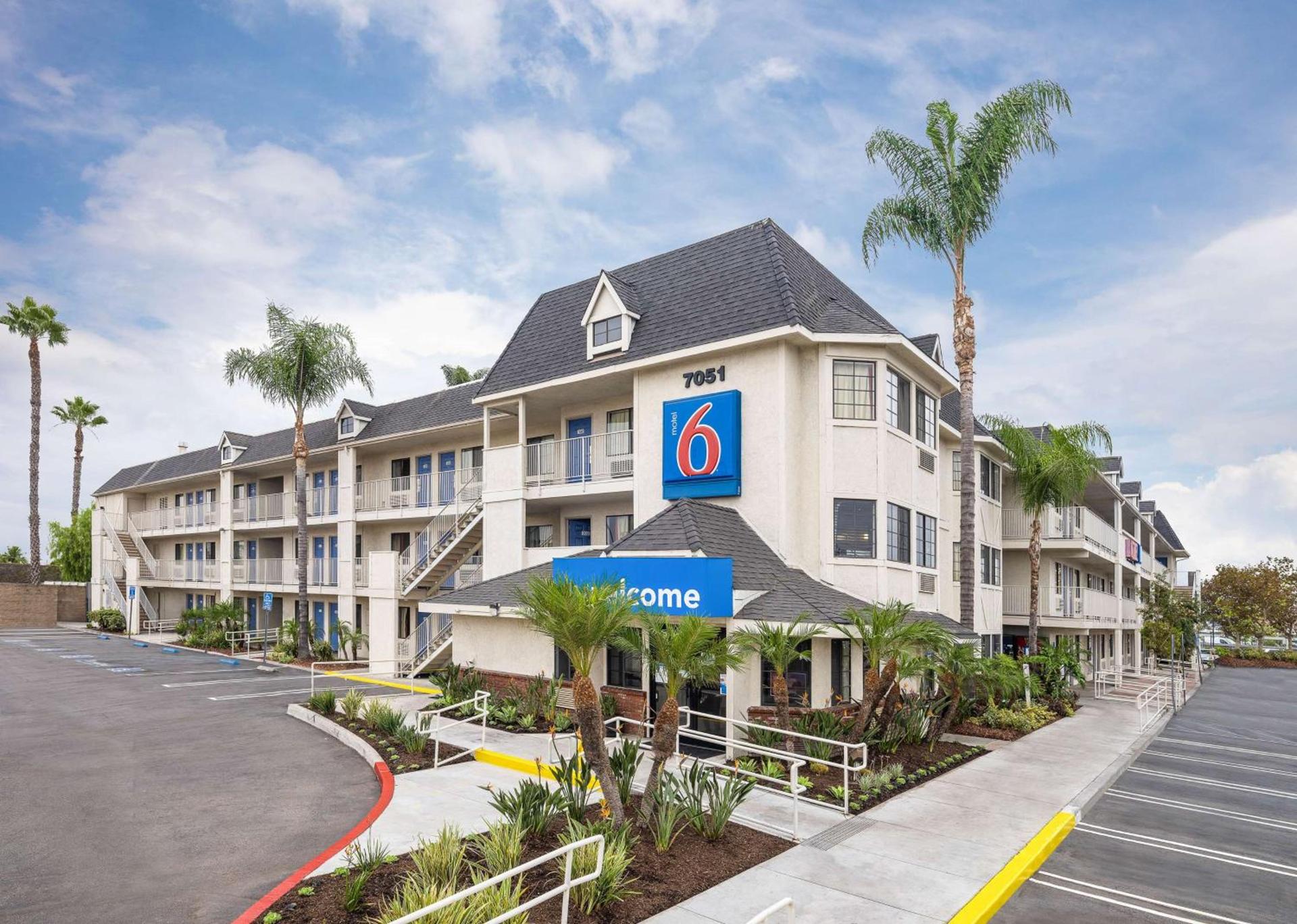 Motel 6-Buena Park, CA - Knotts Berry Farm - Disneyland — hotel in Buena Park