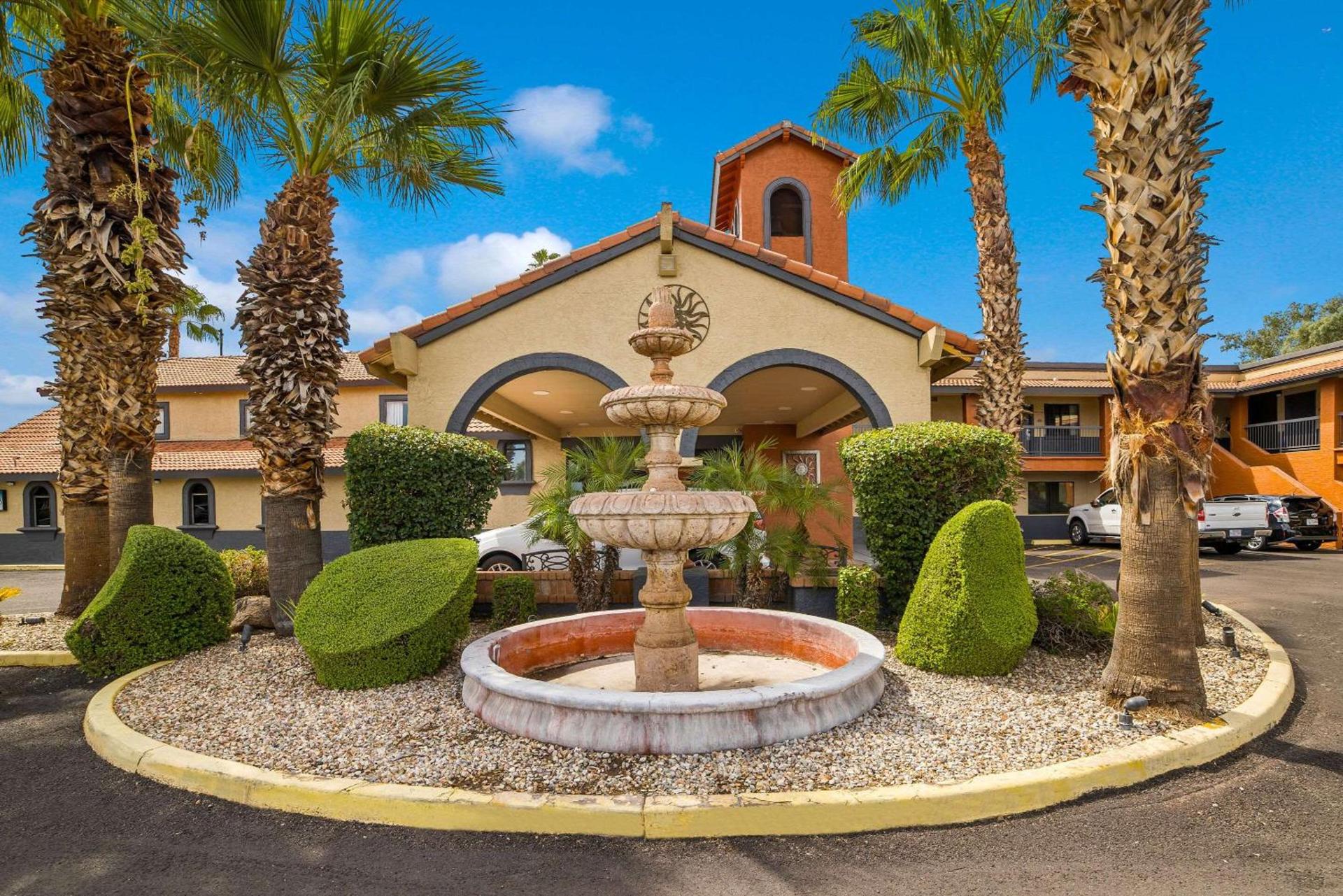 Quality Inn & Suites Goodyear - Phoenix West — hotel in Goodyear
