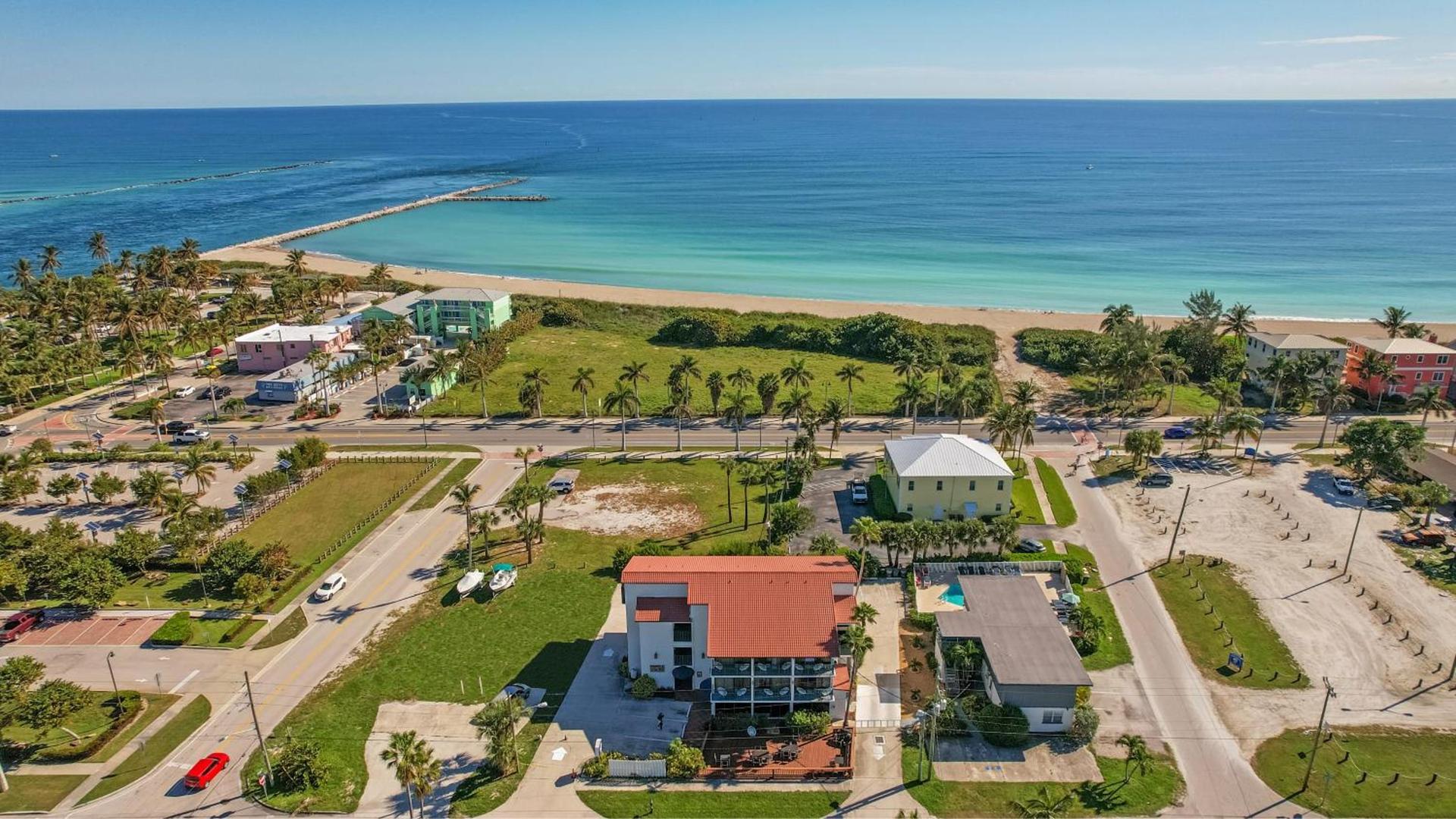 Royal Inn Beach Hutchinson Island — hotel in Fort Pierce