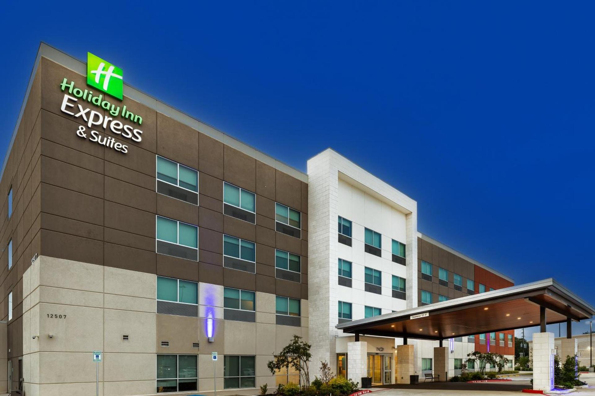 Holiday Inn Express & Suites - Stafford NW - Sugar Land by IHG — hotel in Stafford