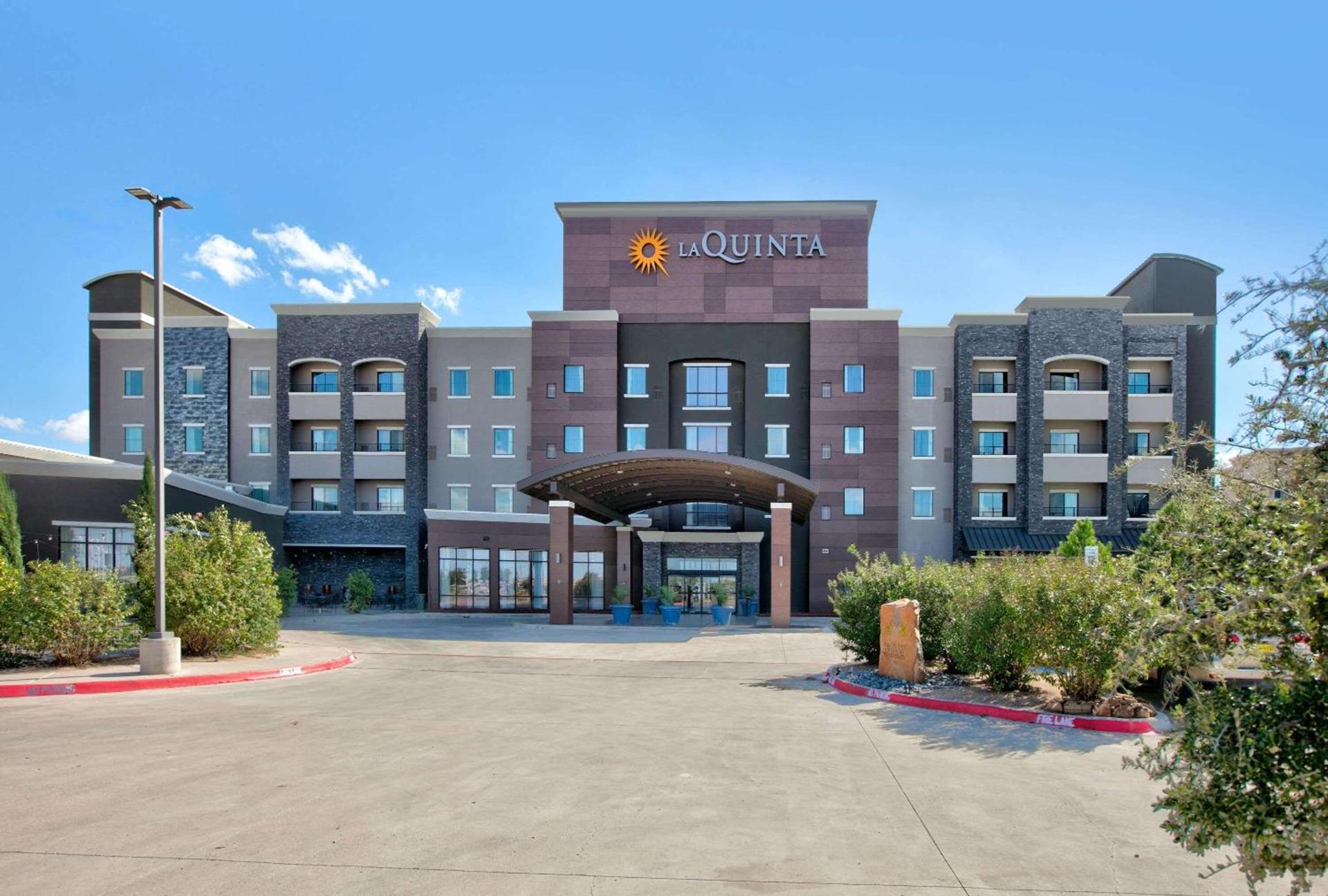 La Quinta Inn & Suites by Wyndham Lubbock Southwest — hotel in Lubbock