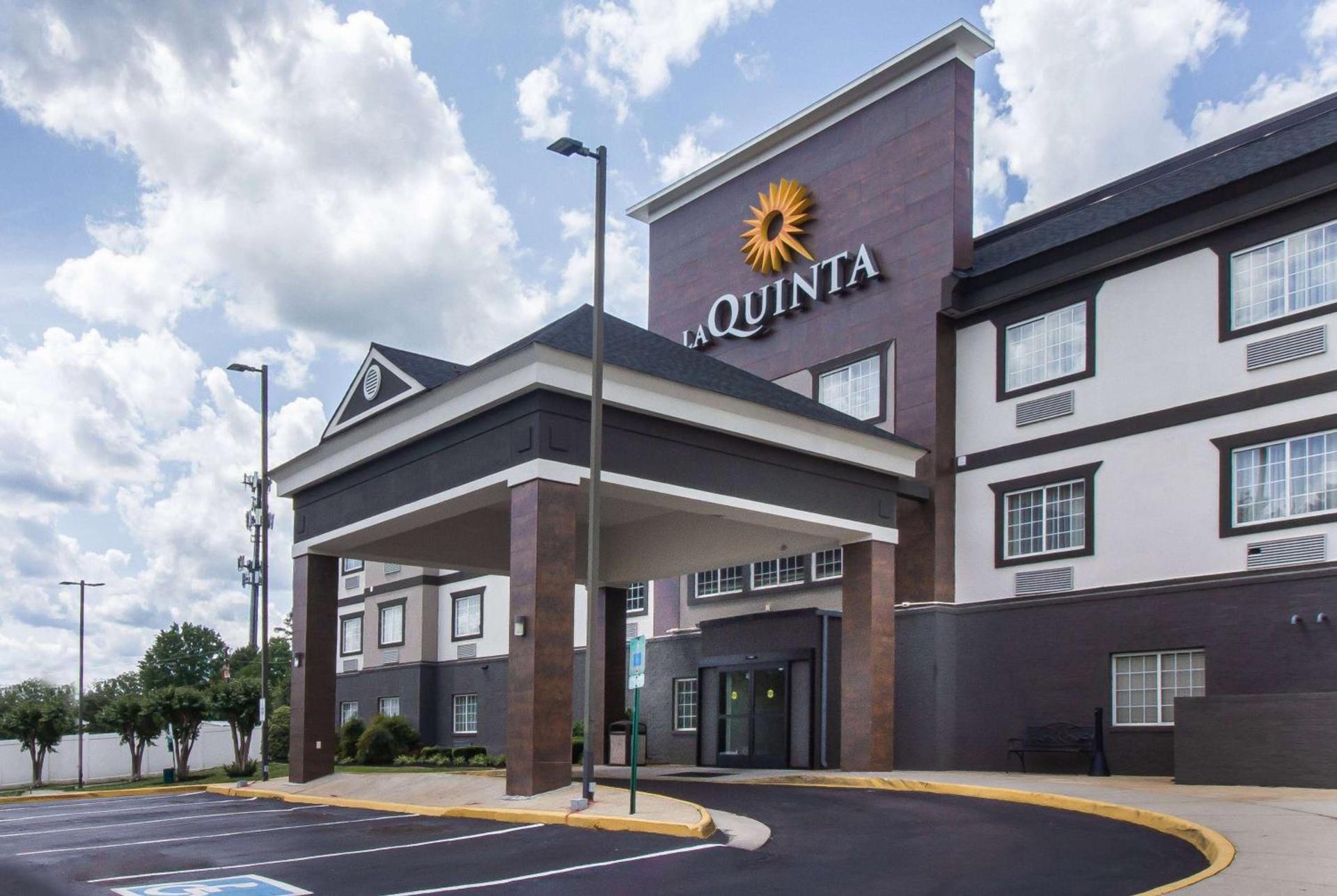 La Quinta Inn by Wyndham Richmond South — hotel in Chester