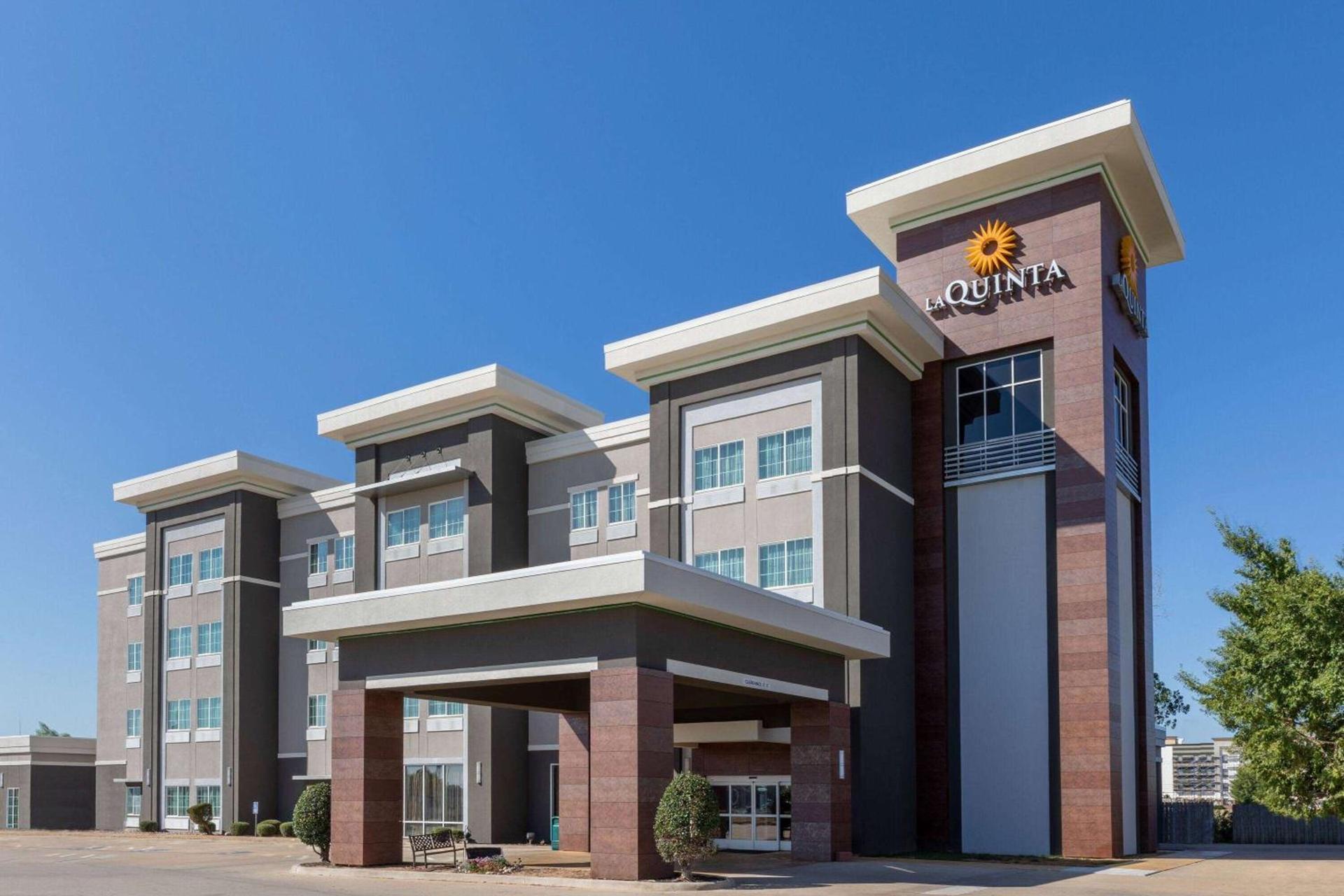 La Quinta Inn & Suites by Wyndham Durant — hotel in Durant