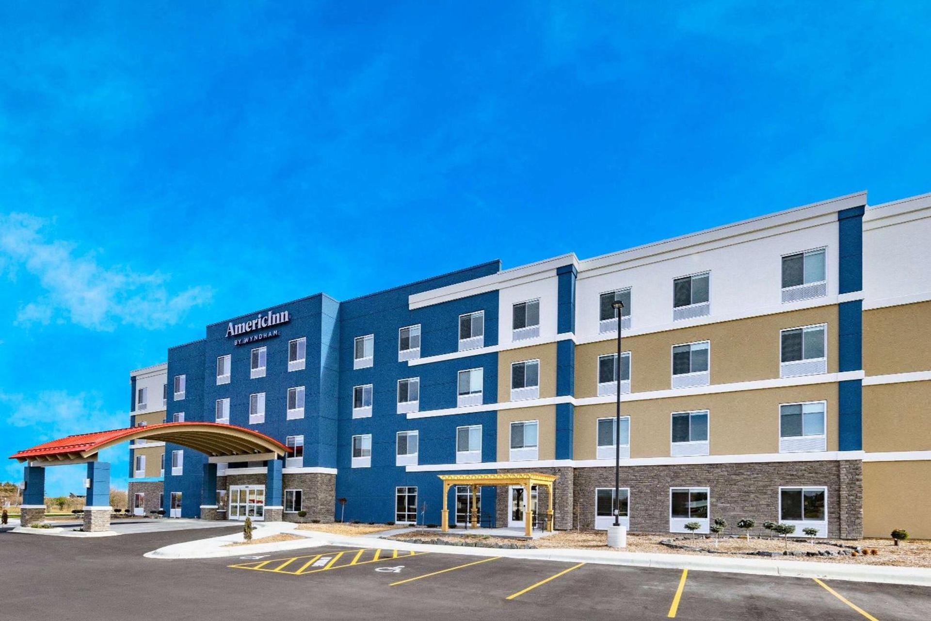 AmericInn by Wyndham International Falls — hotel in International Falls