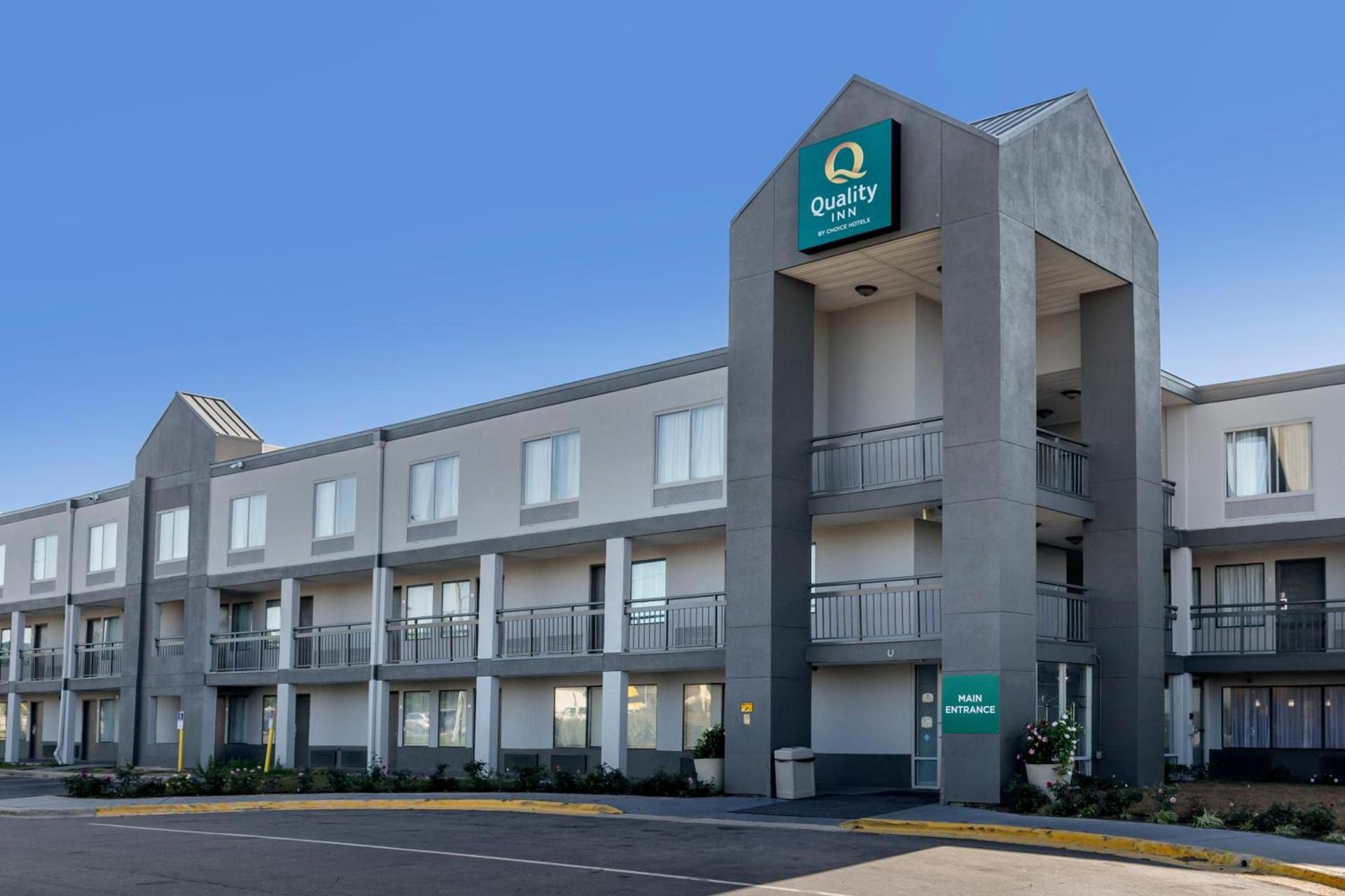 Quality Inn Fayetteville near Fort Bragg — hotel in Fayetteville