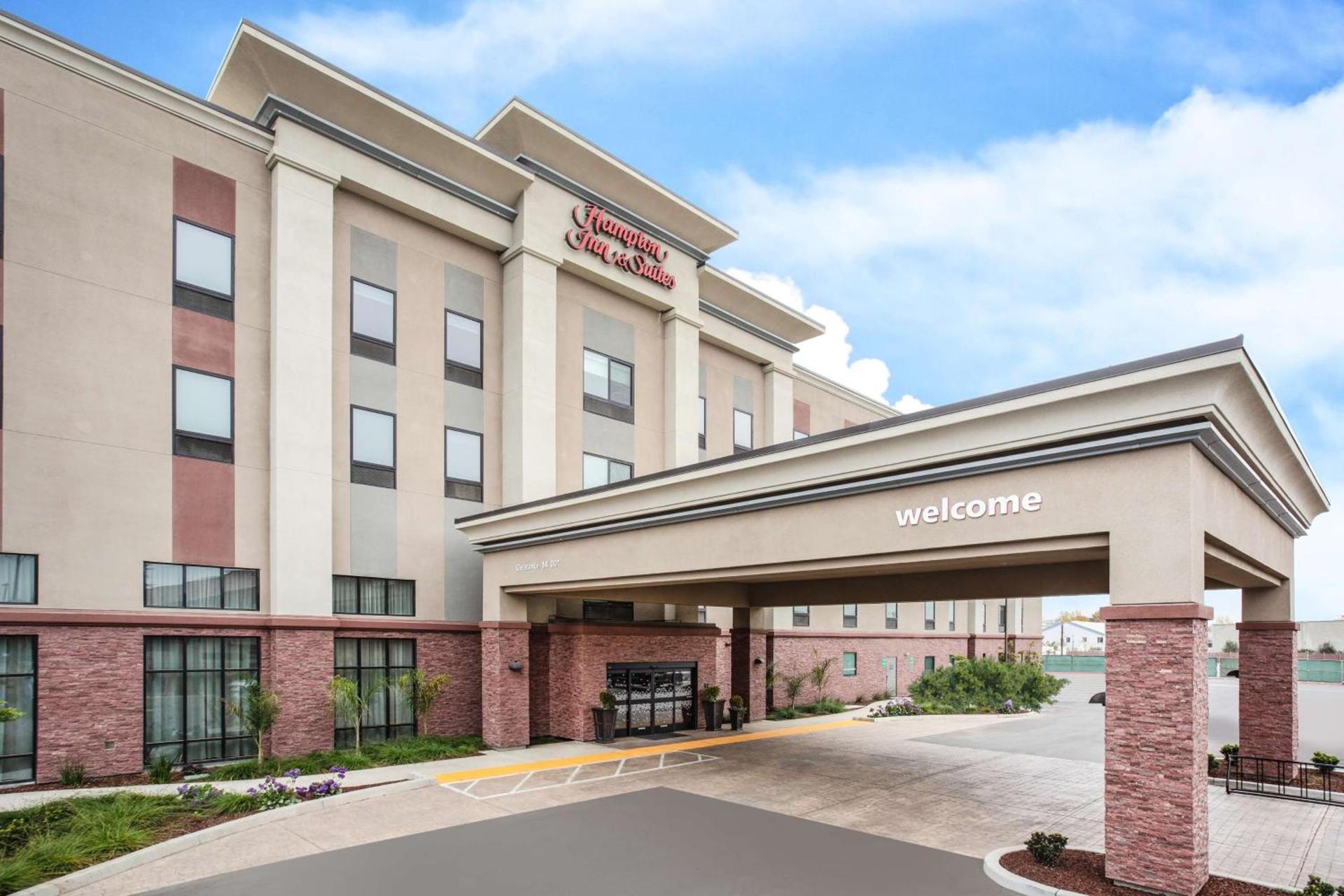 Hampton Inn & Suites Watsonville — hotel in Watsonville