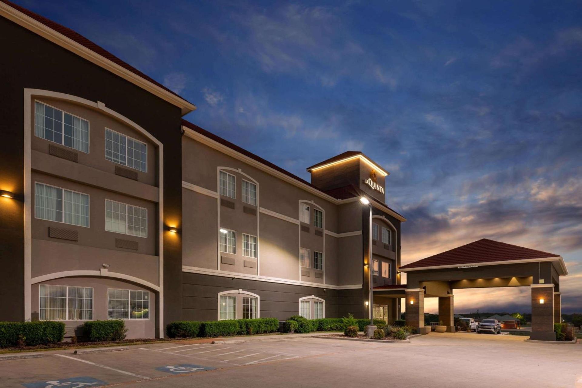 La Quinta by Wyndham Bridgeport — hotel in Bridgeport