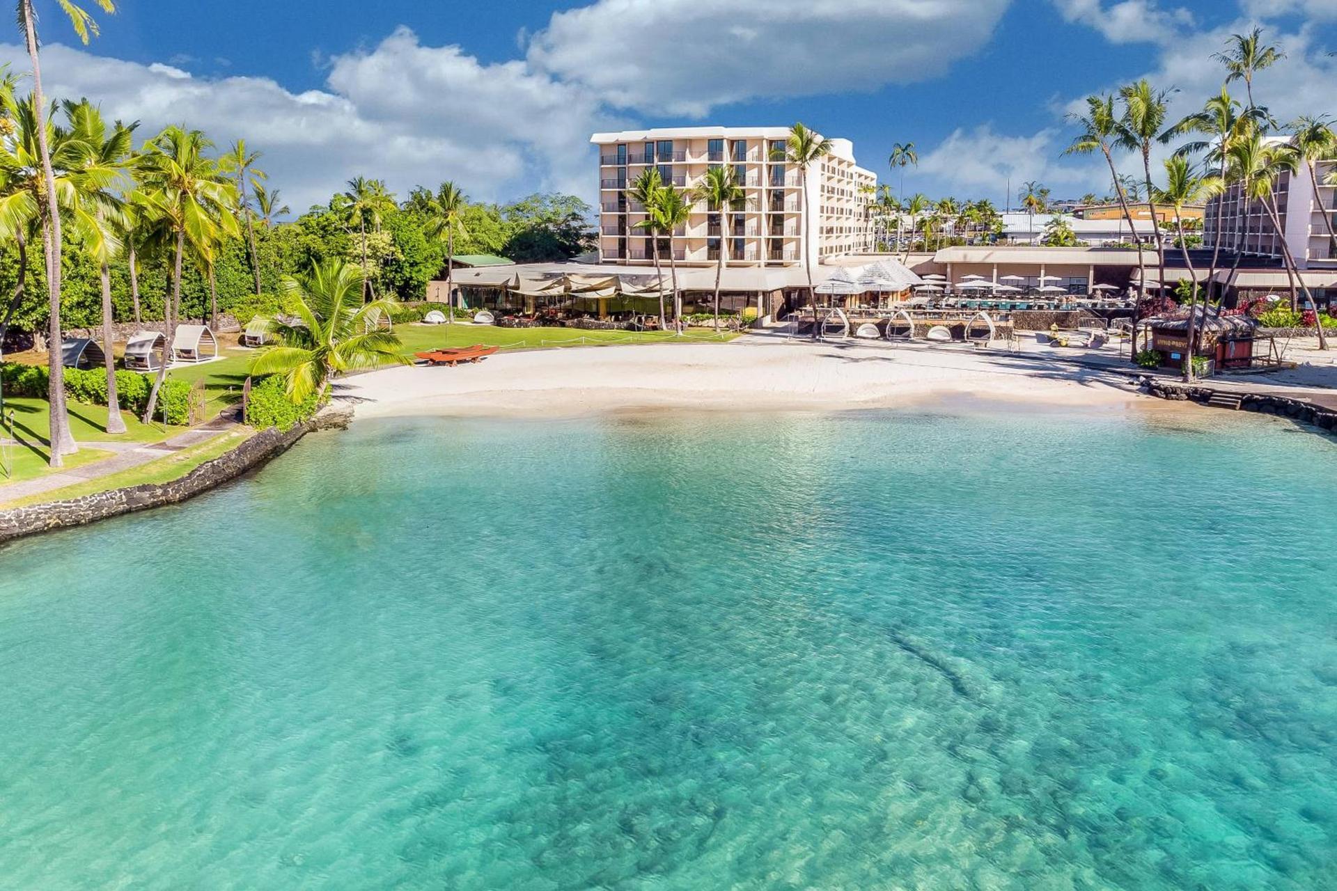 Courtyard by Marriott King Kamehameha's Kona Beach Hotel — hotel in Kailua-Kona