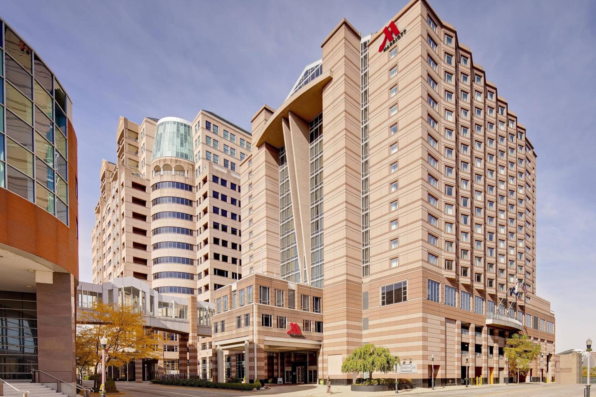 Cincinnati Marriott at RiverCenter — hotel in Covington