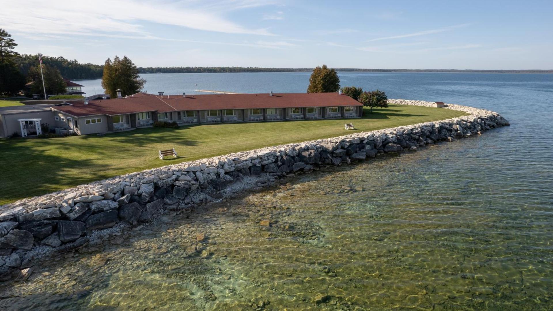 Gordon Lodge — hotel in Baileys Harbor