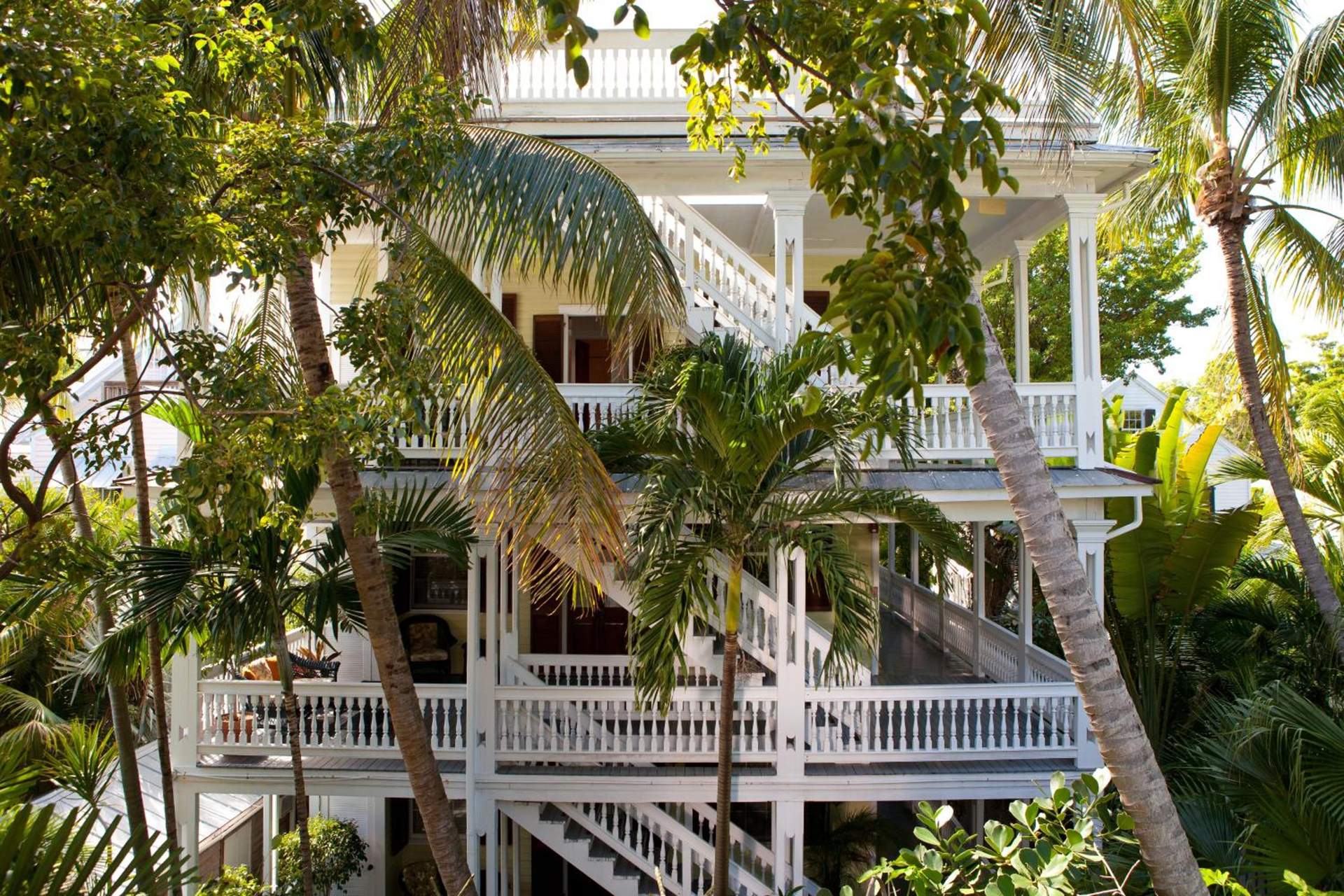 Island City House