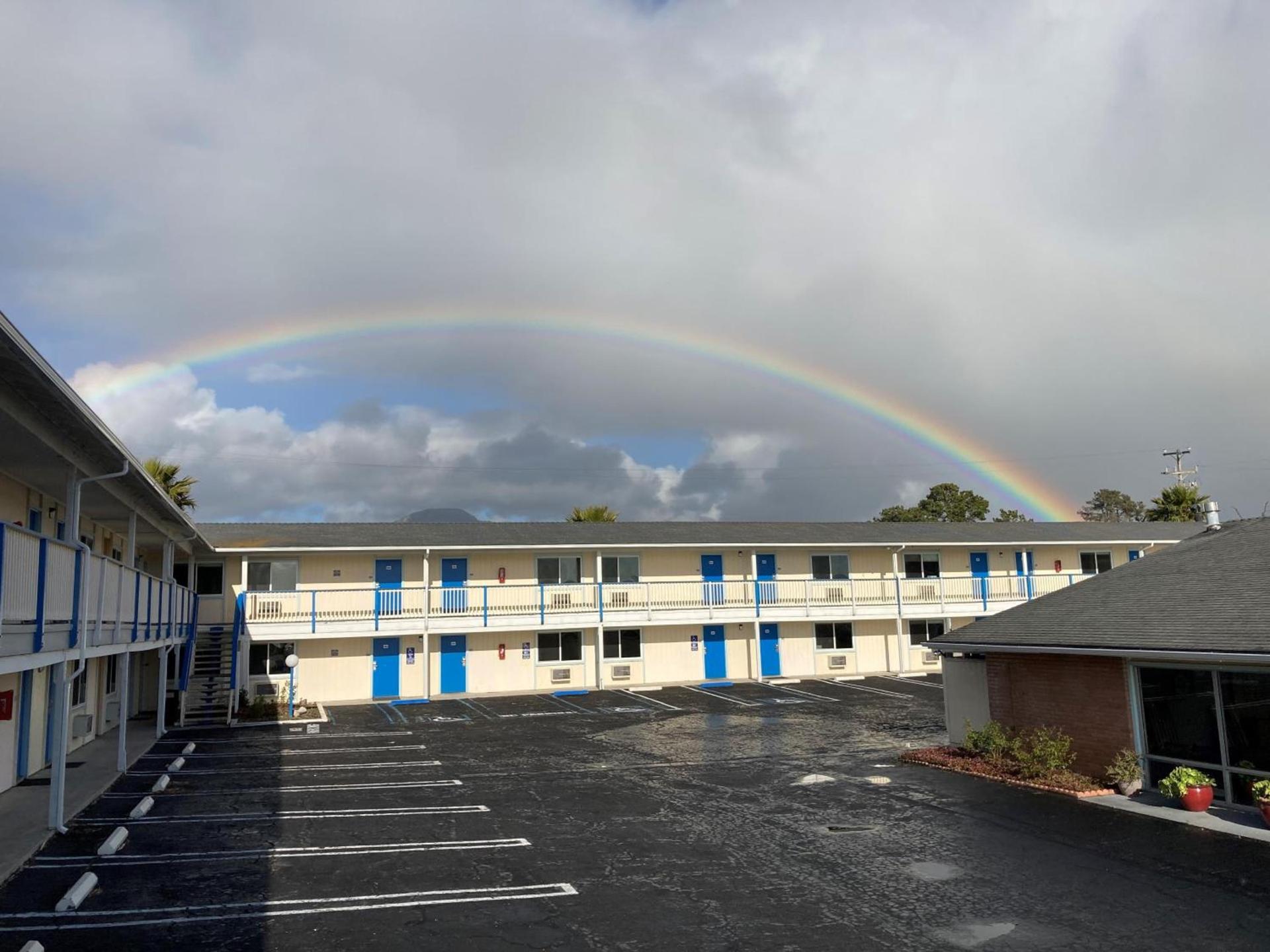 Coast Riders Inn — hotel in San Simeon