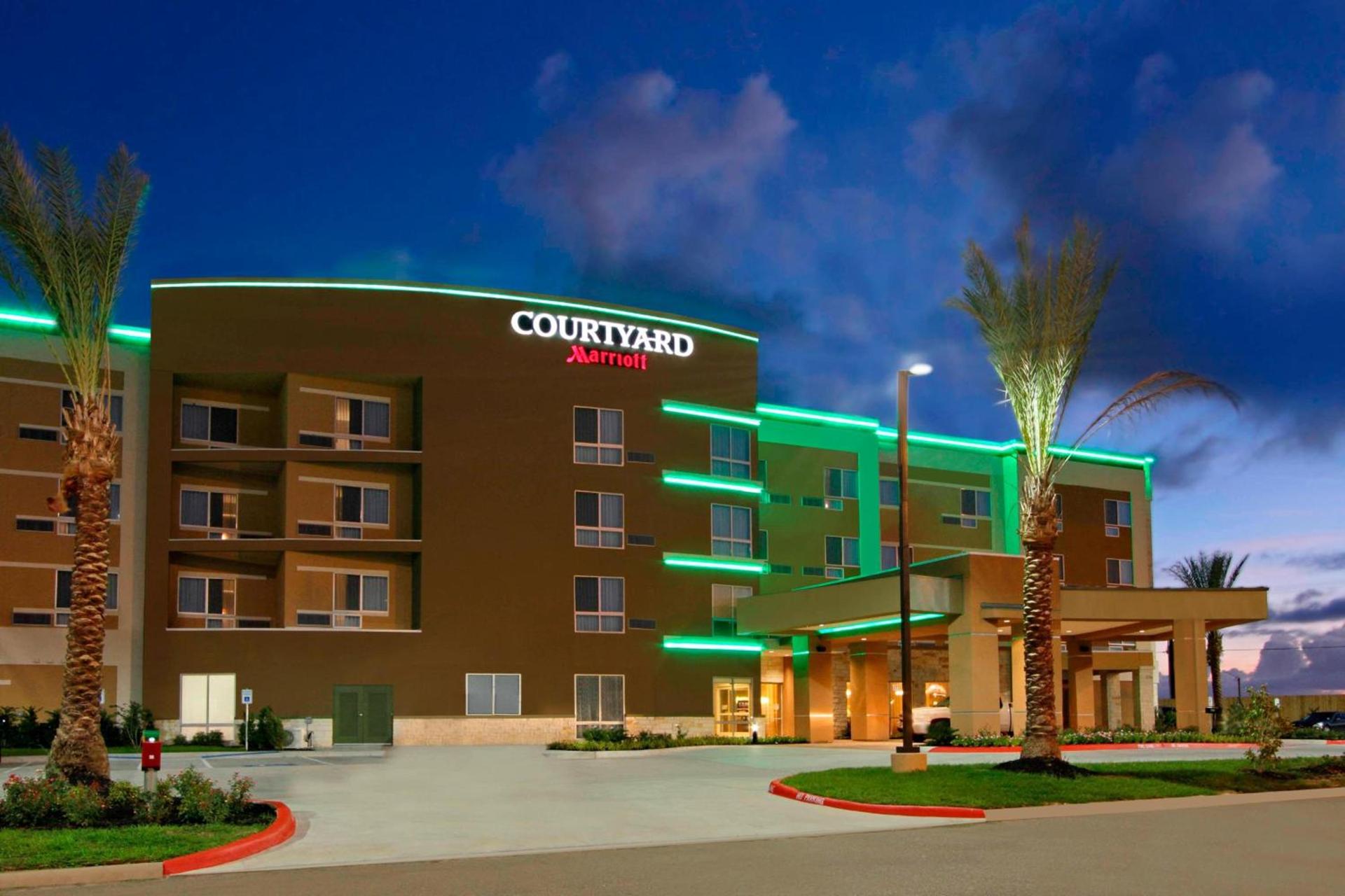 Courtyard by Marriott Victoria — hotel in Victoria
