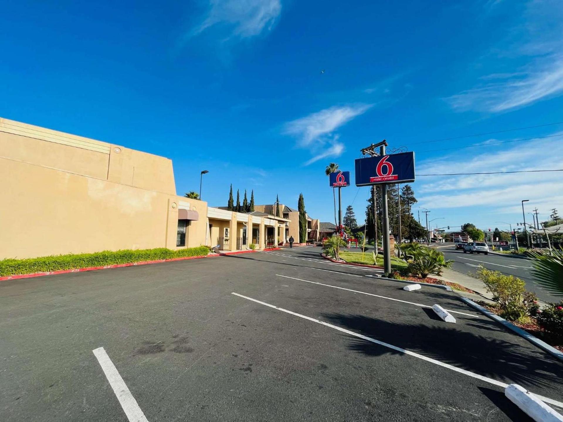 Motel 6 Vallejo, CA - Napa Valley — hotel in Vallejo