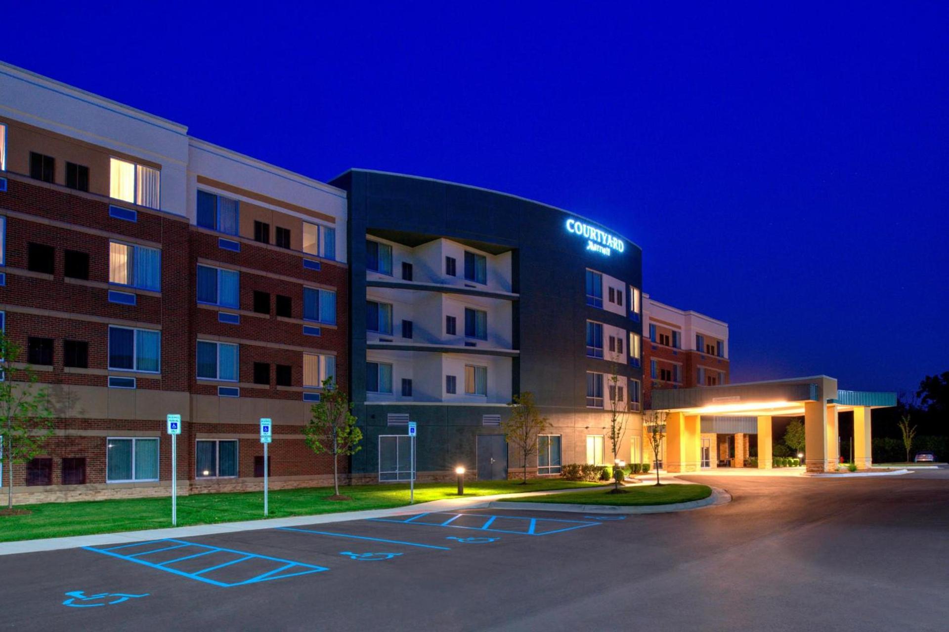 Courtyard by Marriott Detroit Farmington — hotel in Farmington Hills