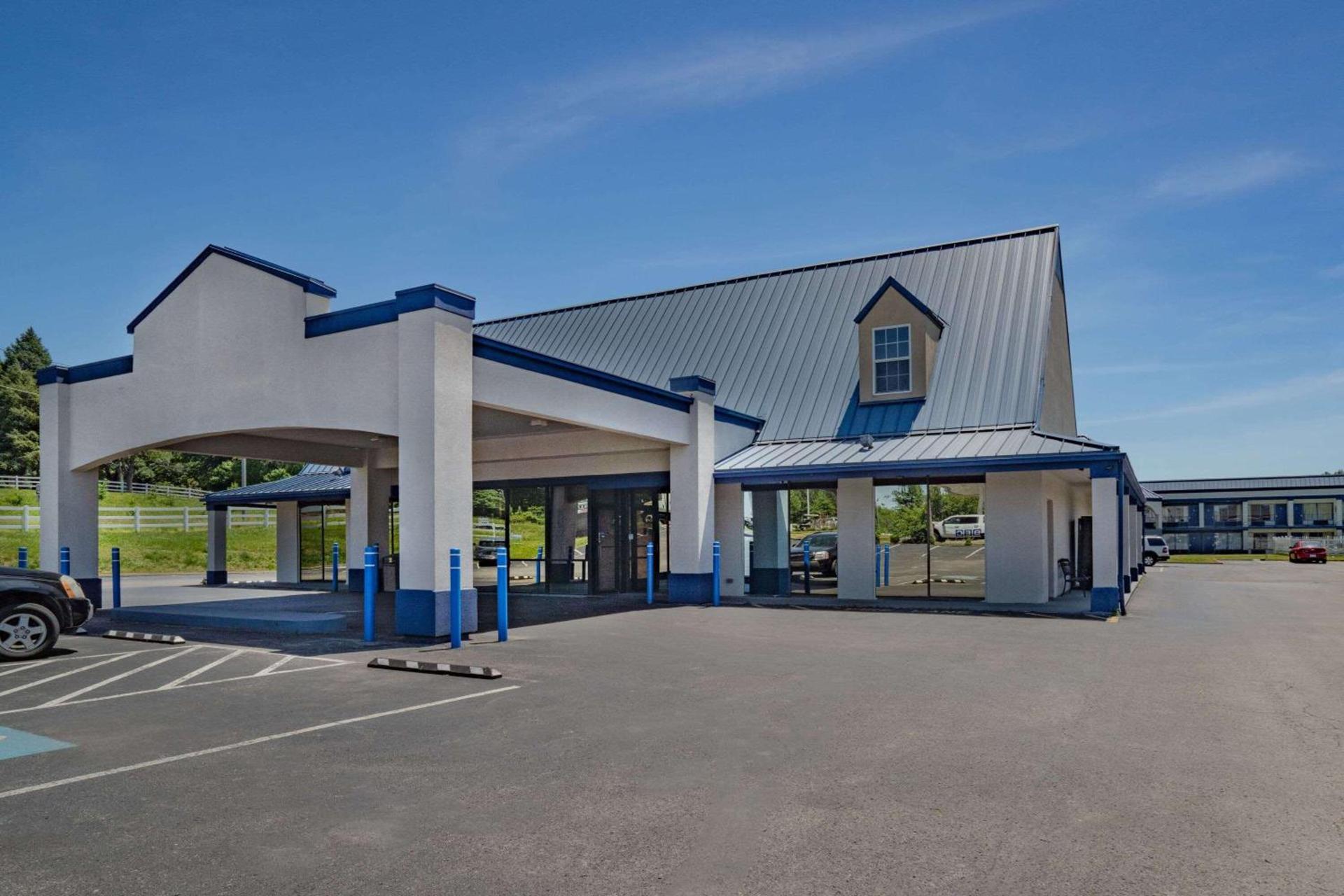Rodeway Inn Owensboro South — hotel in Owensboro