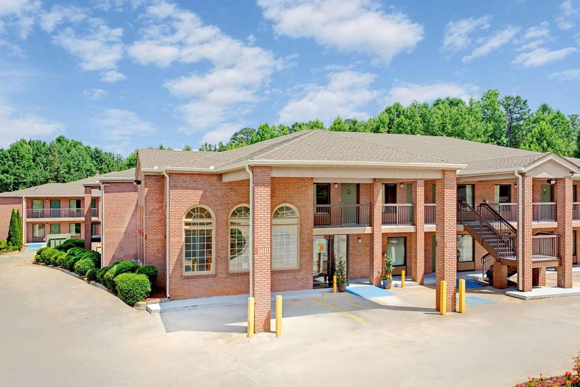 Super 8 by Wyndham Acworth/Atlanta Area — hotel in Acworth