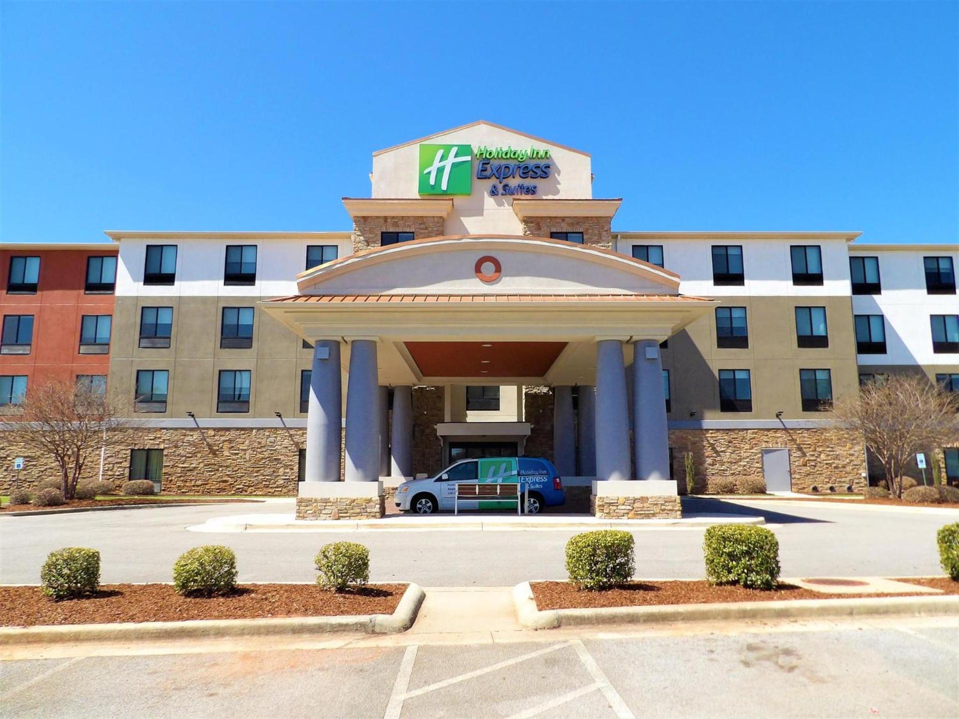 Holiday Inn Express & Suites - Huntsville Airport by IHG — hotel in Madison