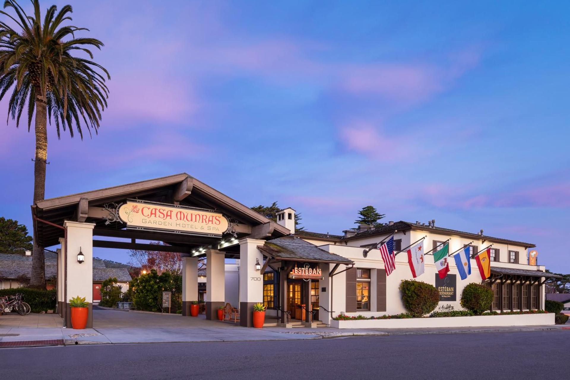 Casa Munras Garden Hotel & Spa — hotel in Monterey