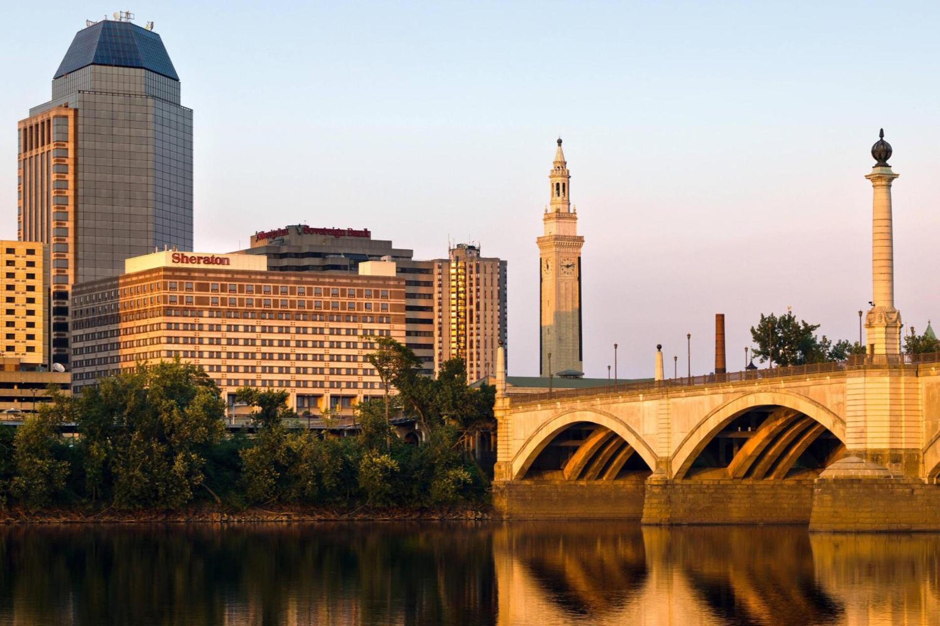 Sheraton Springfield Monarch Place Hotel — hotel in Springfield