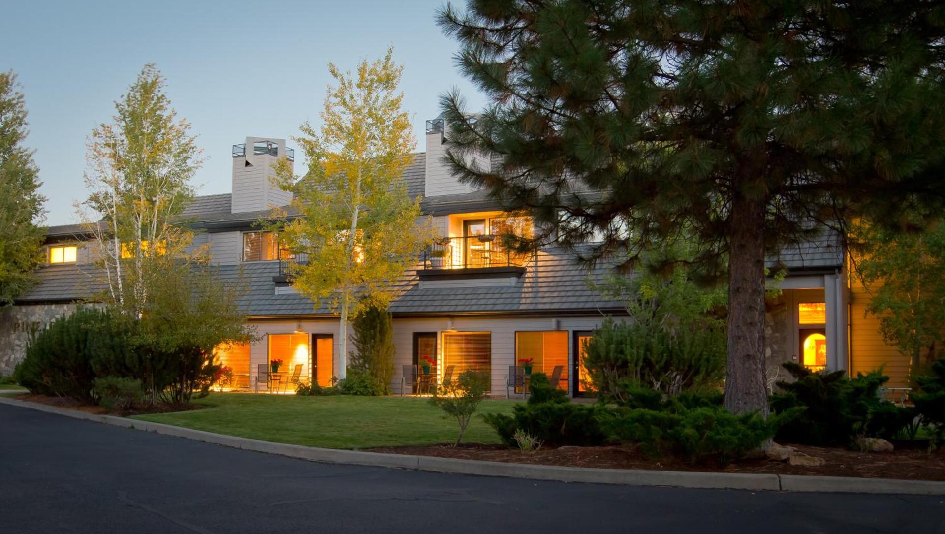 Pine Ridge Inn — hotel in Bend