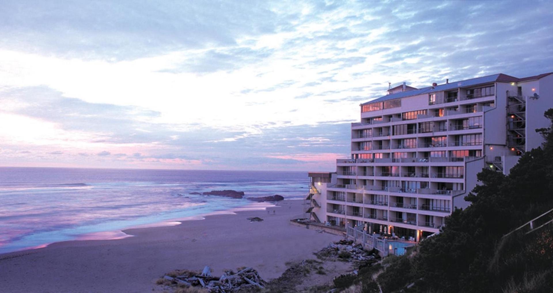 Inn at Spanish Head Resort Hotel — hotel in Lincoln City