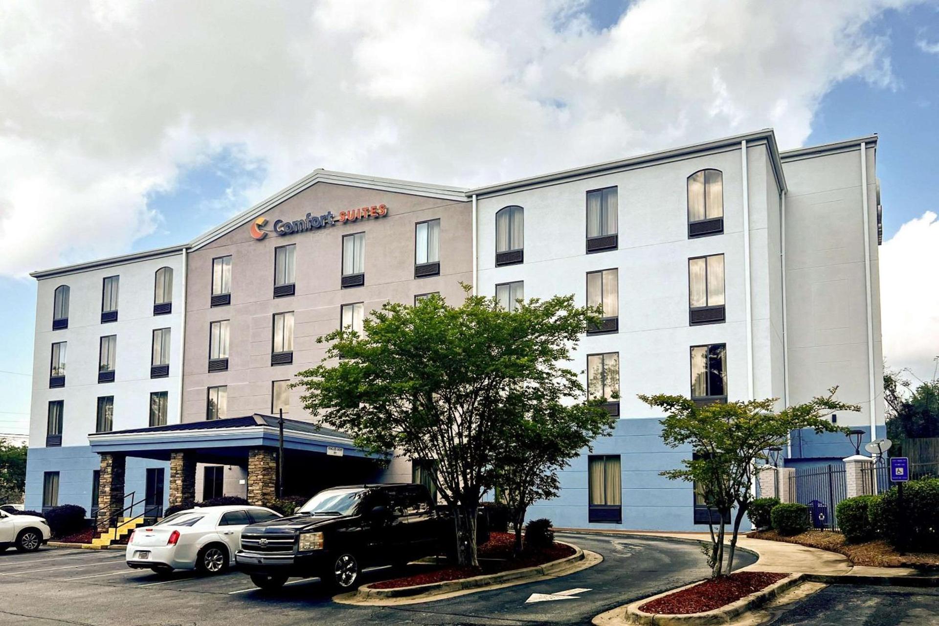 Comfort Suites Columbus State University Area — hotel in Columbus
