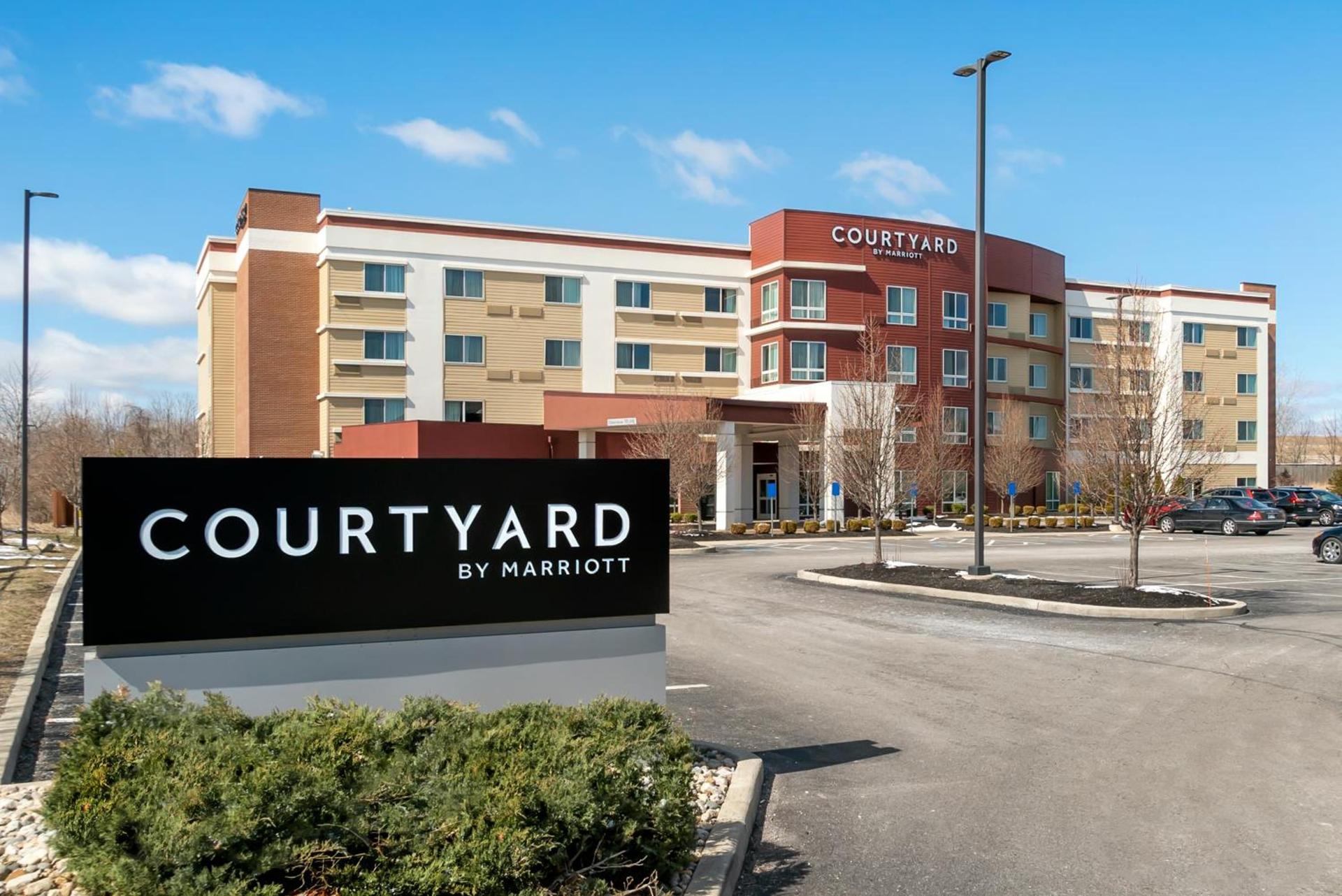 Courtyard by Marriott Toledo North — hotel in Toledo