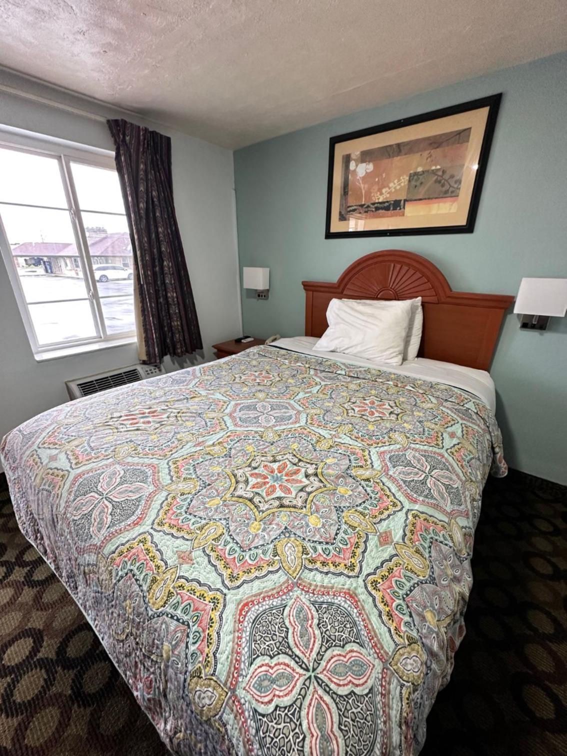 Bestway Inn — hotel in Muncie