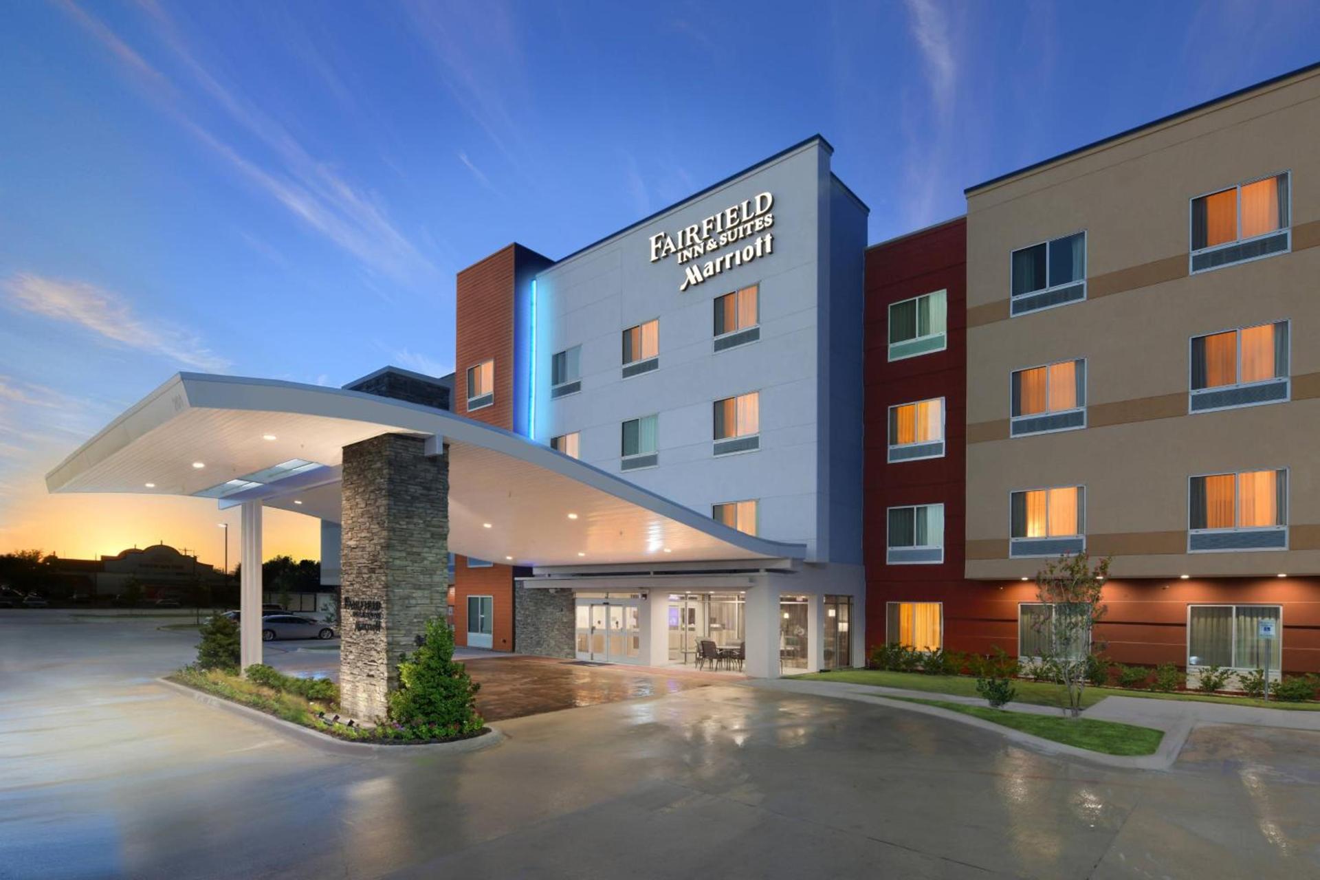 Fairfield Inn & Suites by Marriott Fort Worth South/Burleson — hotel in Burleson