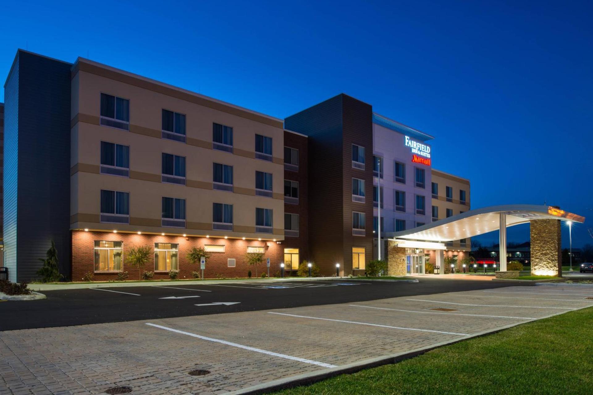 Fairfield Inn & Suites by Marriott Akron Stow — hotel in Stow