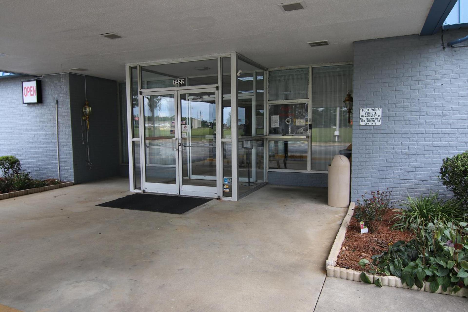 121 Motel Battleboro — hotel in Battleboro