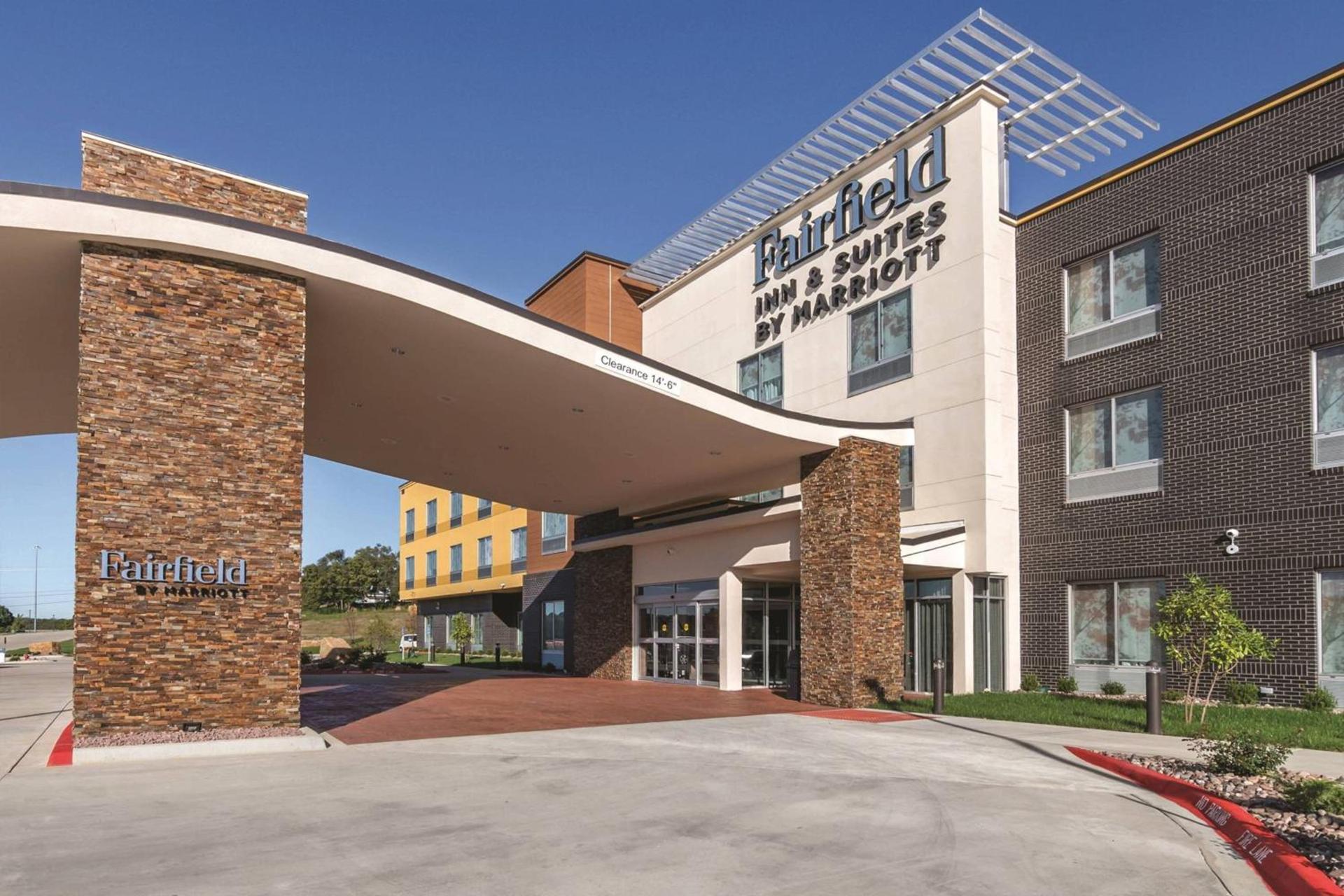 Fairfield Inn & Suites by Marriott Kansas City Shawnee — hotel in Shawnee