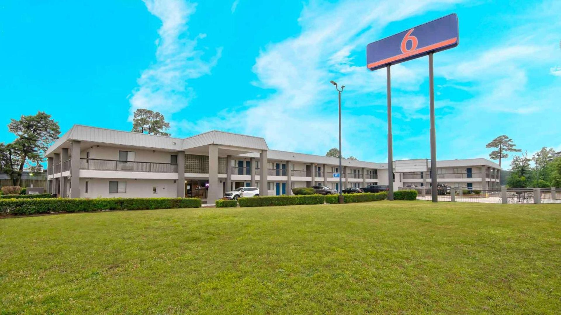 Studio 6 Texarkana TX — hotel in Texarkana