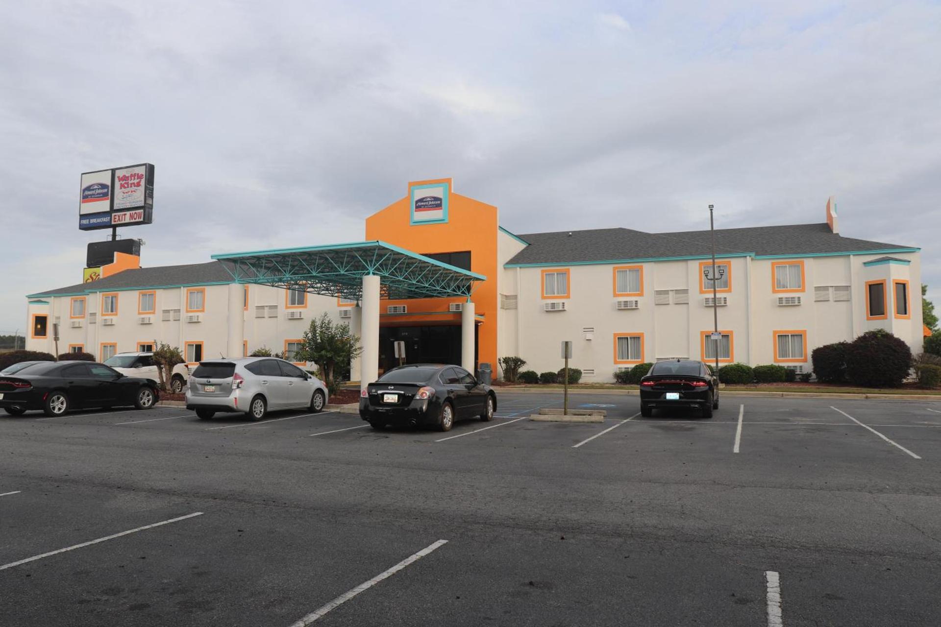 Howard Johnson by Wyndham Tifton GA I-75 — hotel in Tifton
