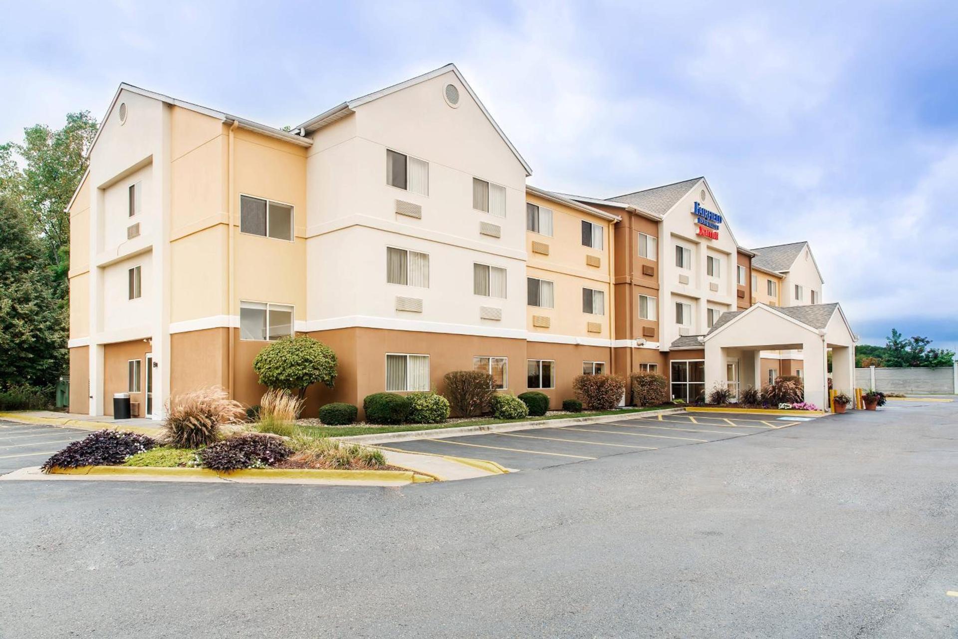 Fairfield Inn & Suites Canton — hotel in North Canton