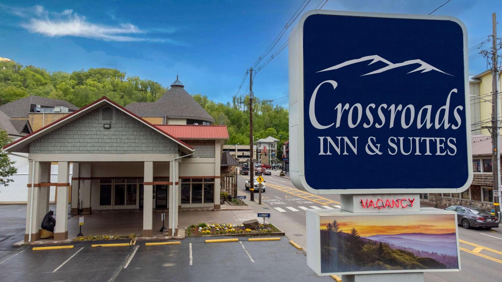 Crossroads Inn & Suites — hotel in Gatlinburg