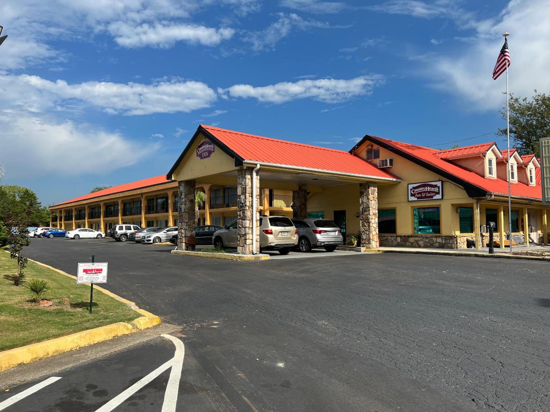 Country Hearth Inn & Suites Cartersville — hotel in Cartersville