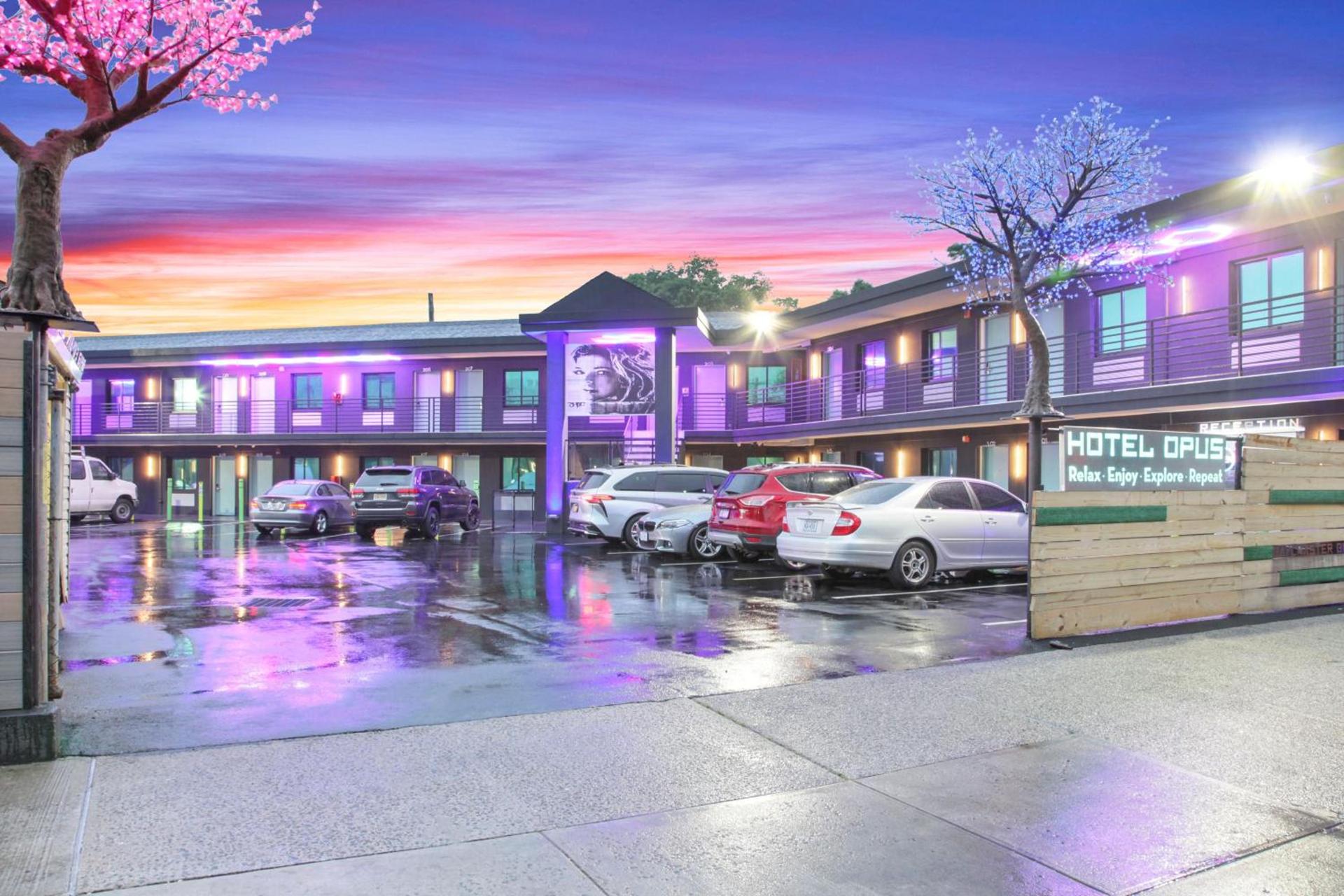 Hotel OPUS Bronx Near Bay Plaza Mall — hotel in Bronx