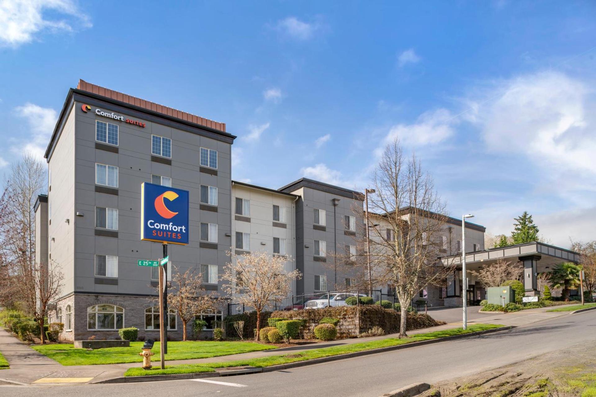 Comfort Suites Eugene University — hotel in Eugene